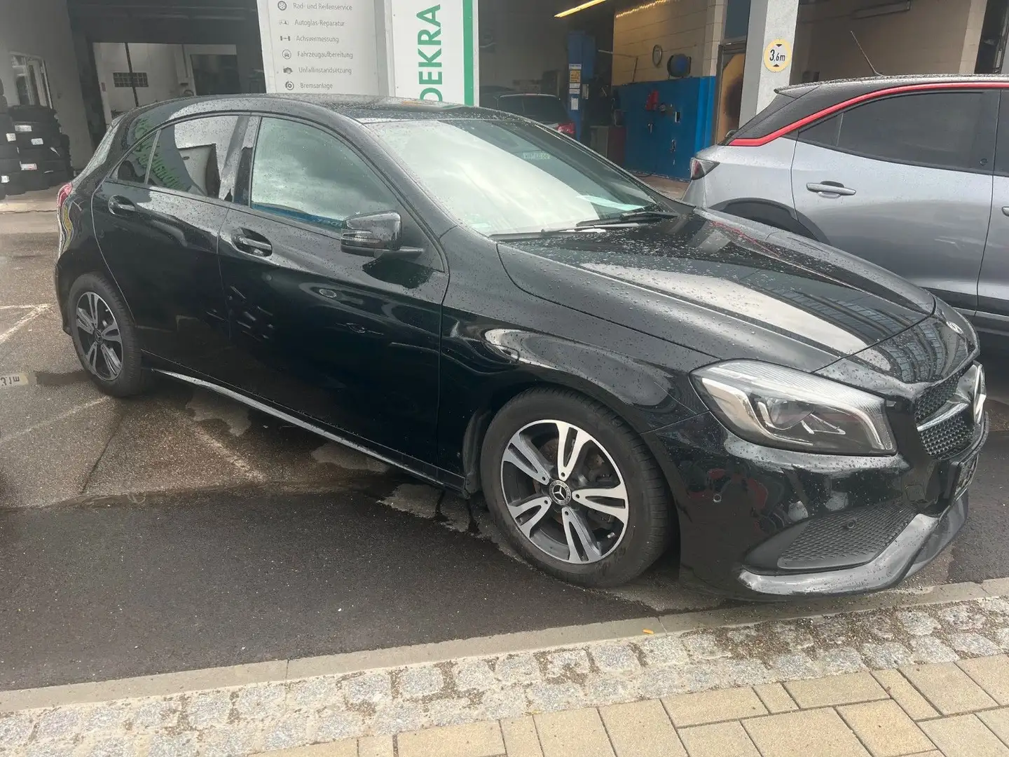 Mercedes-Benz A 200 A -Klasse A 200 BlueEfficiency Black - 1