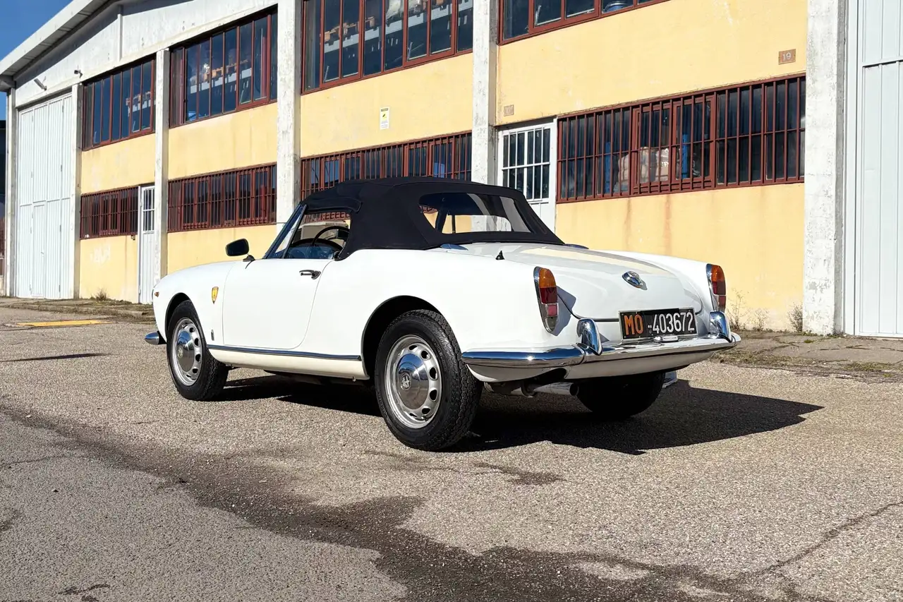 Alfa Romeo Giulia Spider 1600, foto 4