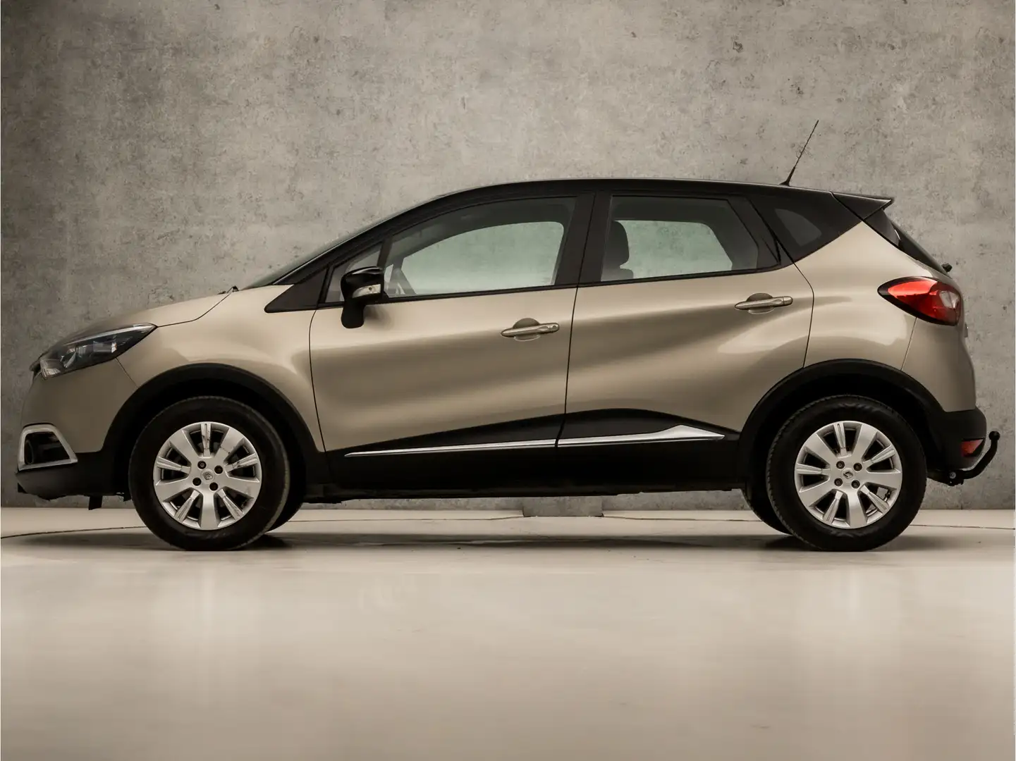Renault Captur 1.2 TCe Expression Automaat (AIRCO, LM VELGEN, TRE Bruin - 2