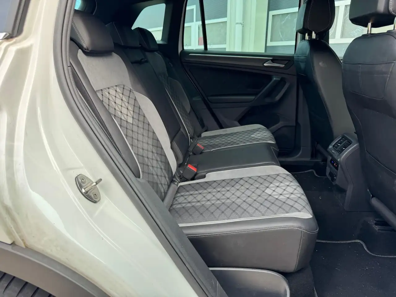 Volkswagen Tiguan 1.5 TSI R-Line Digital Cockpit Full LED IQ D, миниатюра 25