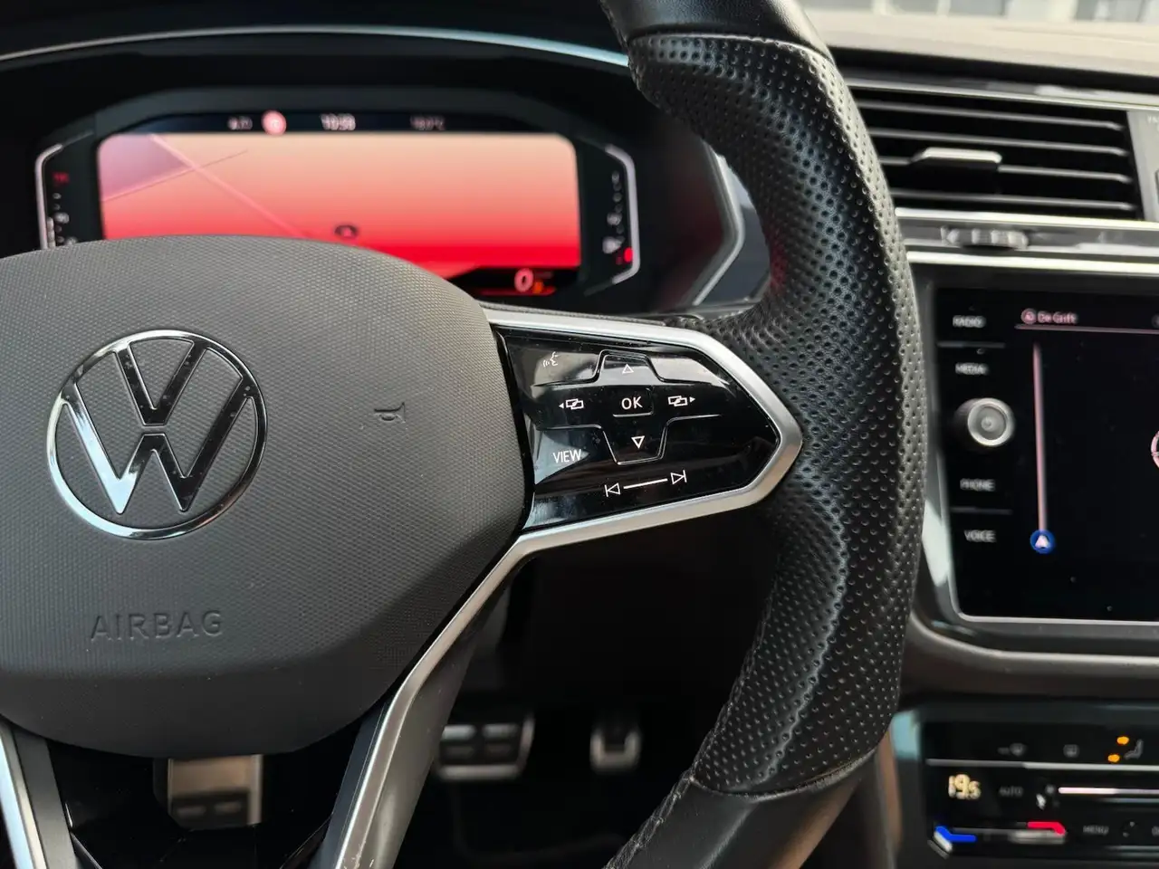 Volkswagen Tiguan 1.5 TSI R-Line Digital Cockpit Full LED IQ D, миниатюра 11