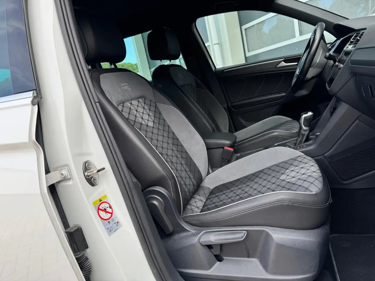 Volkswagen Tiguan 1.5 TSI R-Line Digital Cockpit Full LED IQ D, миниатюра 24