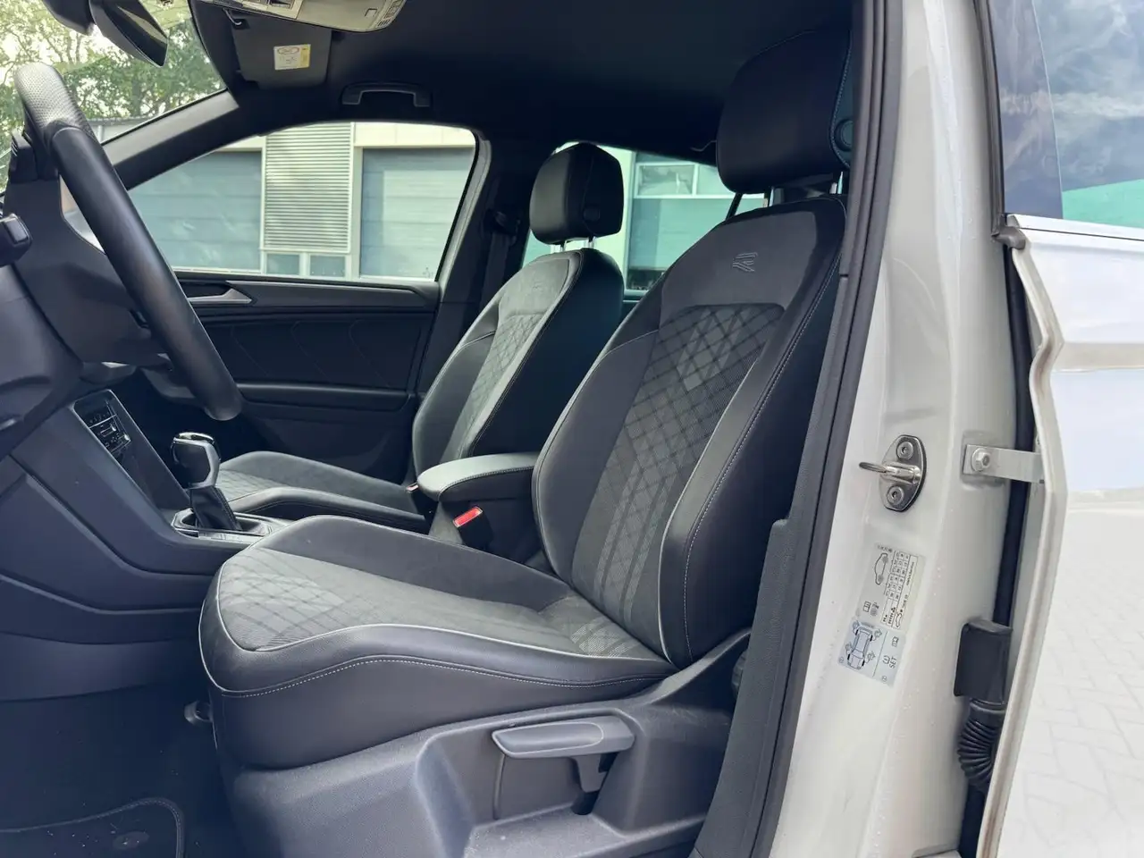 Volkswagen Tiguan 1.5 TSI R-Line Digital Cockpit Full LED IQ D, миниатюра 4