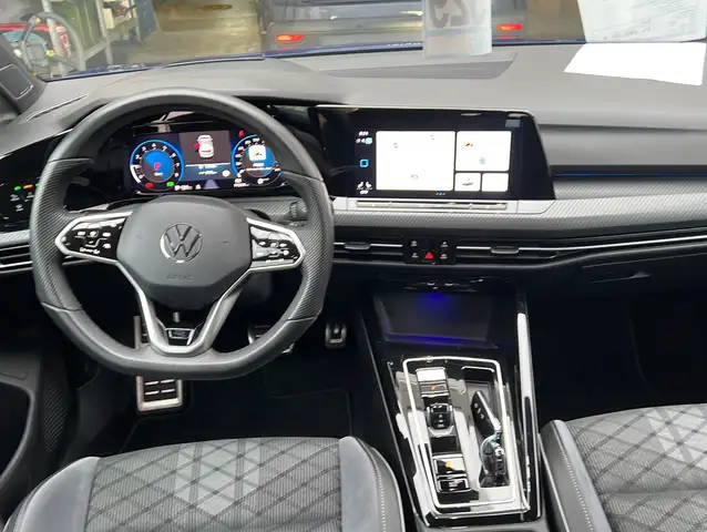 Volkswagen Golf view 15