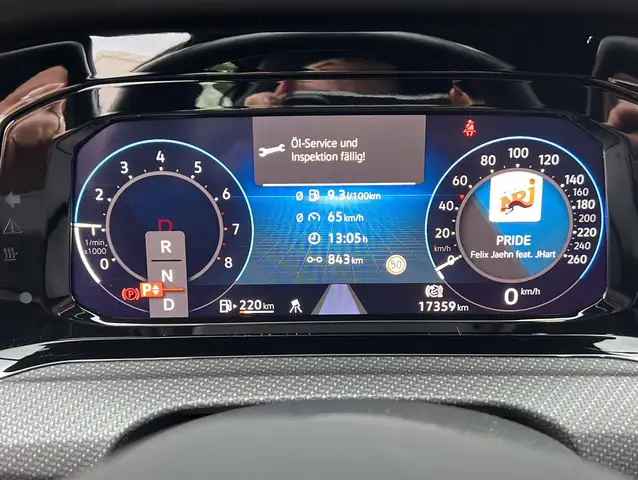 Volkswagen Golf view 6