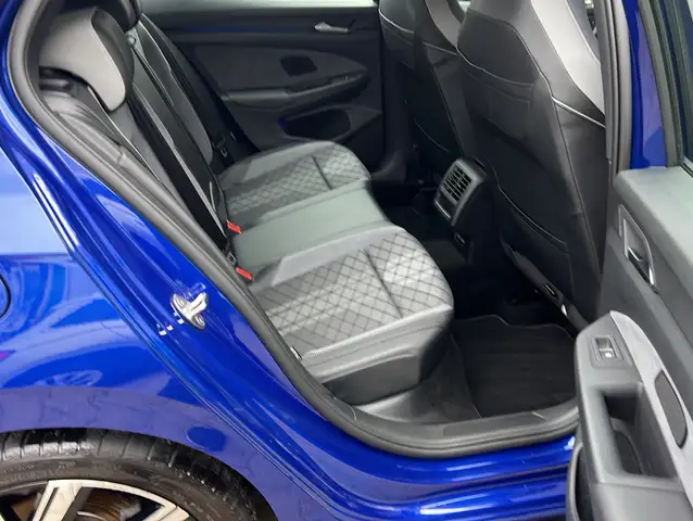 Volkswagen Golf view 17