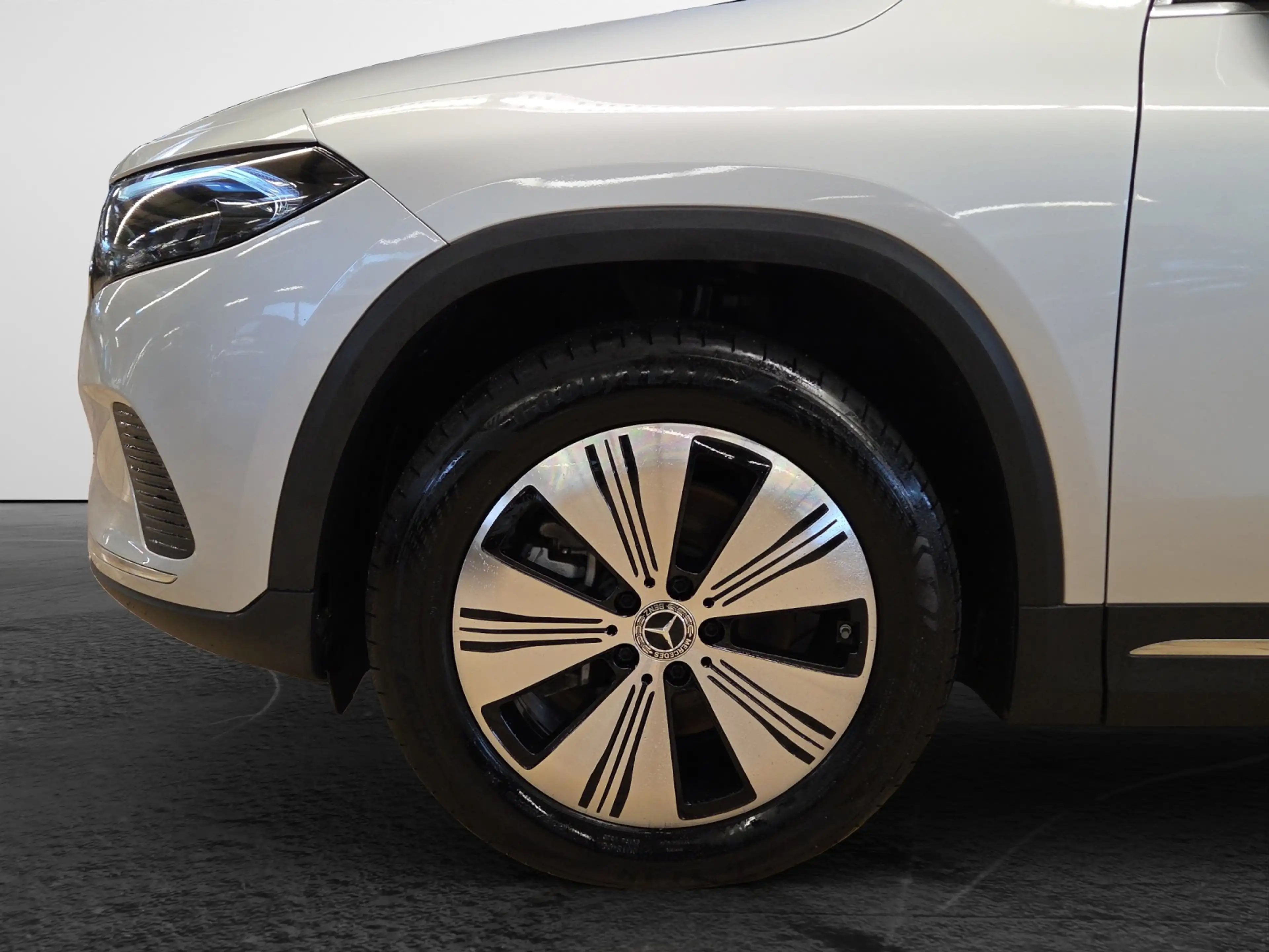 Mercedes-Benz EQA 250 Progressive LED Navi Leder Sitzheizung — photo 5