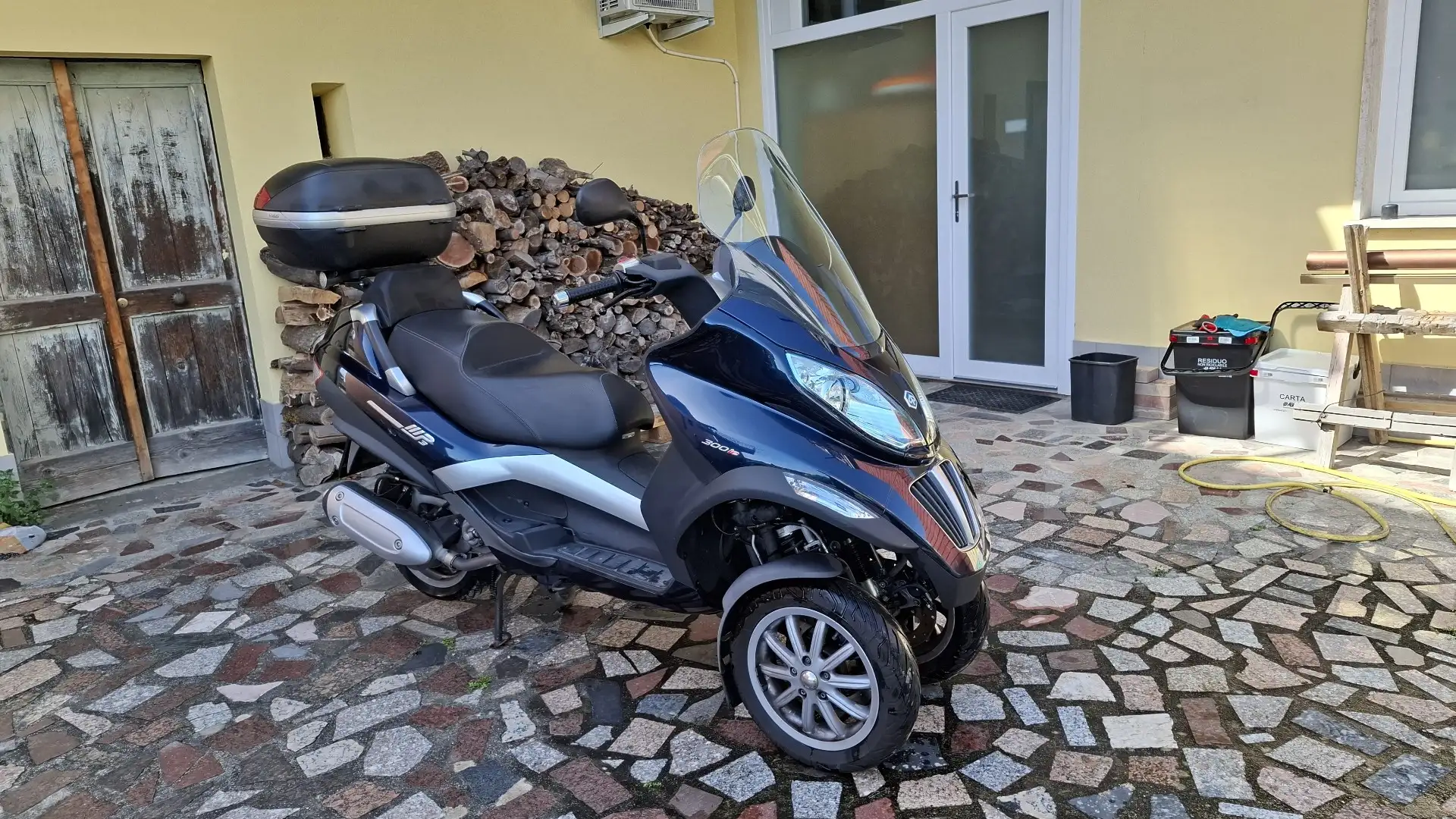 Piaggio MP3 300 RL Blue - 2