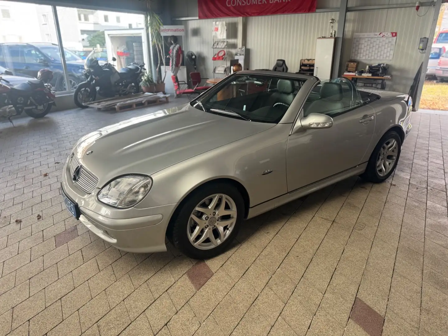 Mercedes-Benz SLK 200 Kompressor " Final Edition" Argent - 2