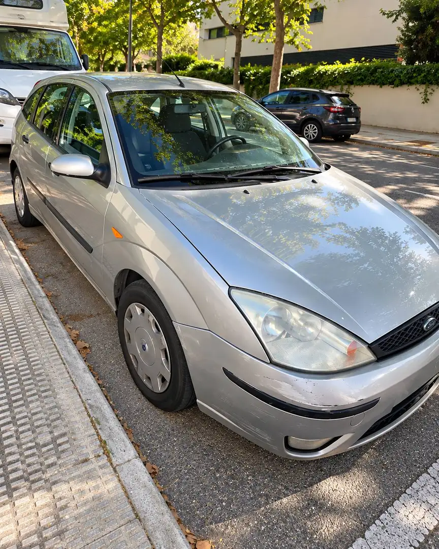 Ford Focus Focus Wagon 1.8TDCi Trend Trend Gris - 2