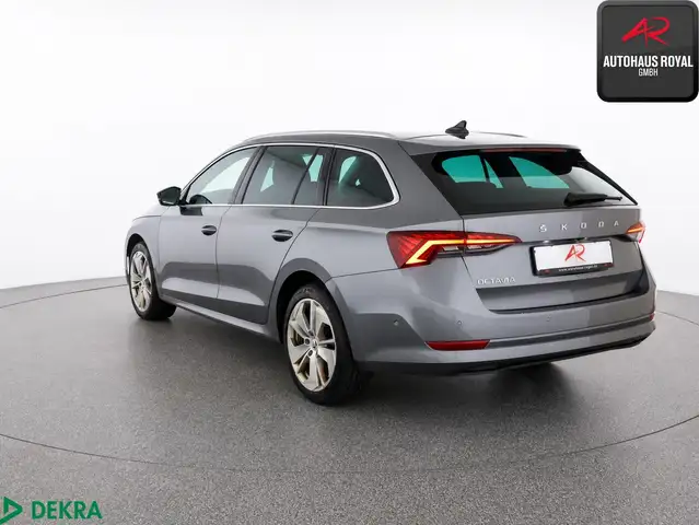 Skoda Octavia view 2