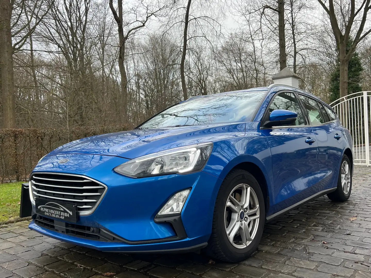 Ford Focus Focus Turnier 1.0 EcoBoost Bleu - 2