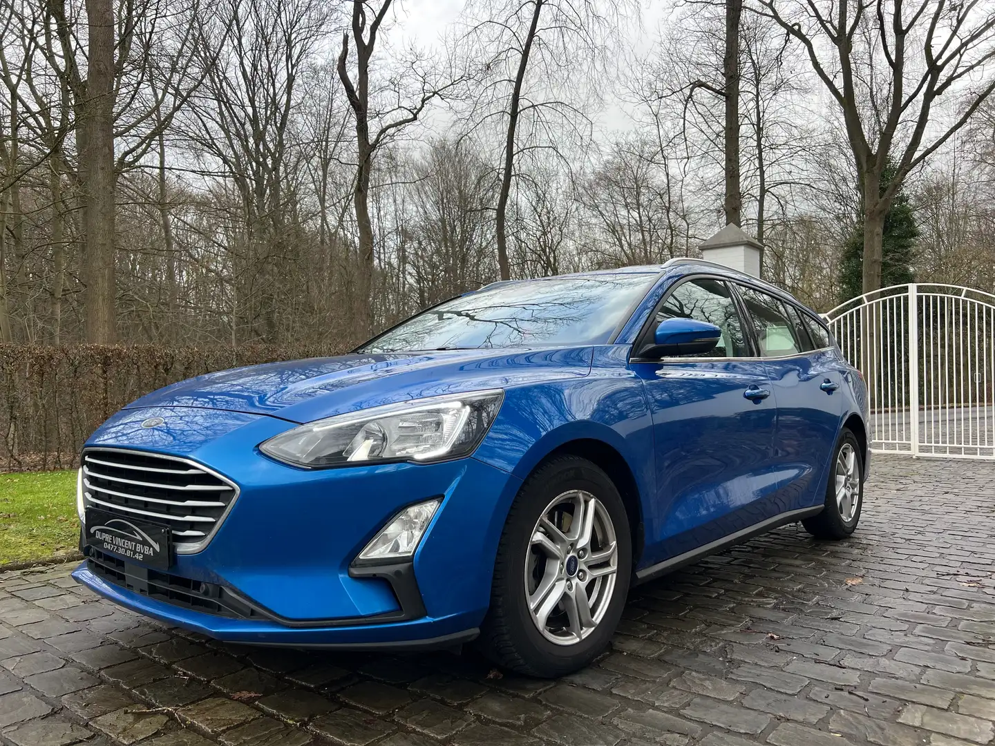 Ford Focus Focus Turnier 1.0 EcoBoost Bleu - 1