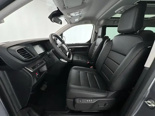 Citroen Spacetourer view 8