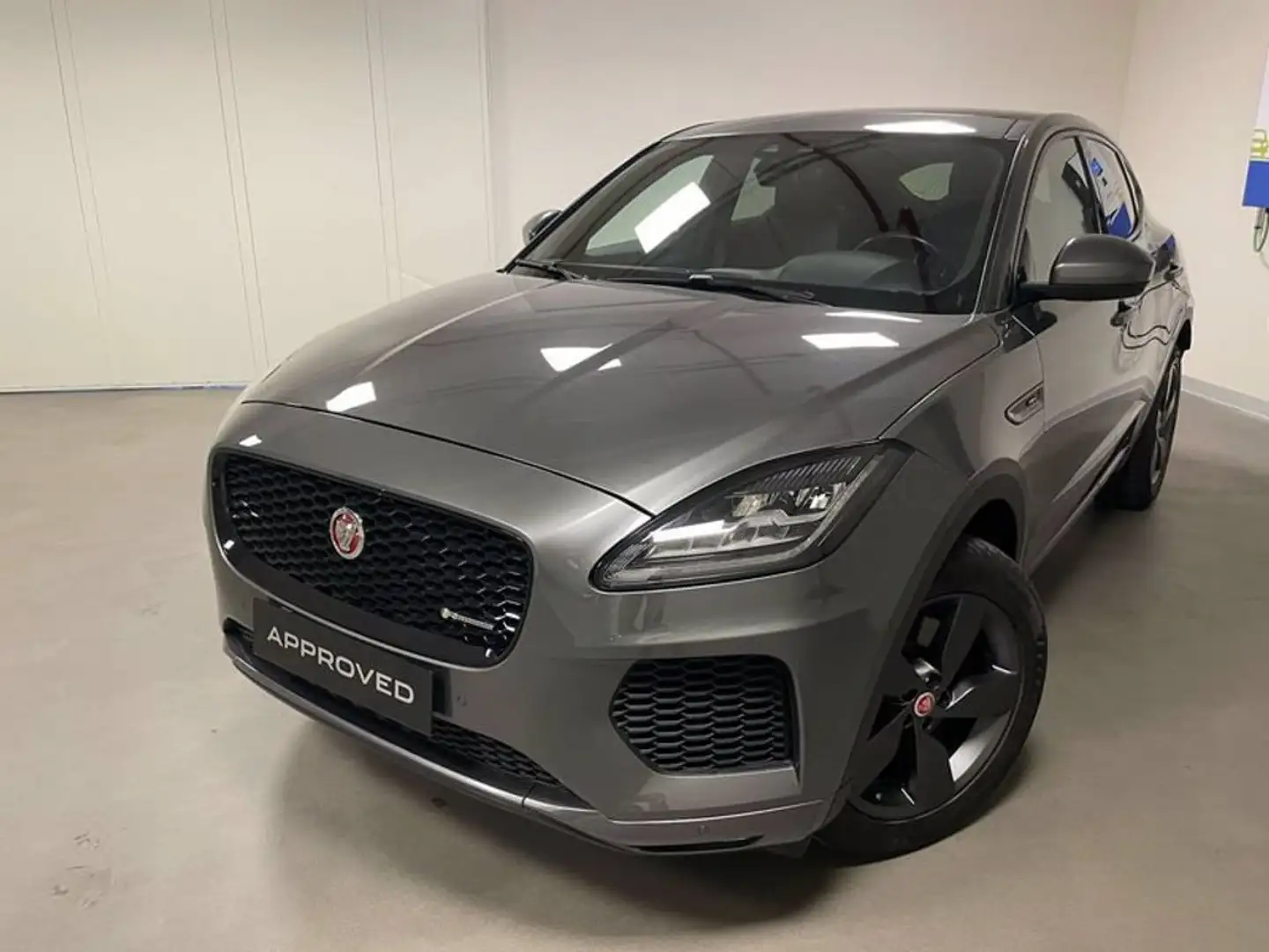 Jaguar E-Pace 2.0d i4 chequered flag awd 150cv auto Grigio - 1