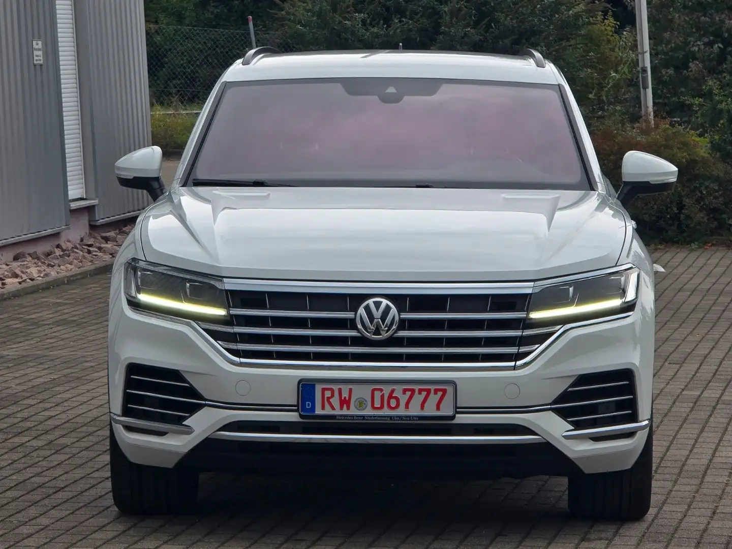 Volkswagen Touareg 3.0TDI Elegance/NAVI/LEDER/KAMERA/ACC Blanc - 2