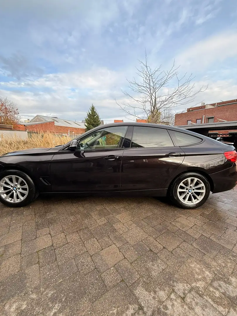 BMW 320 320d xDrive GT Aut. Luxury Line Bruin - 1