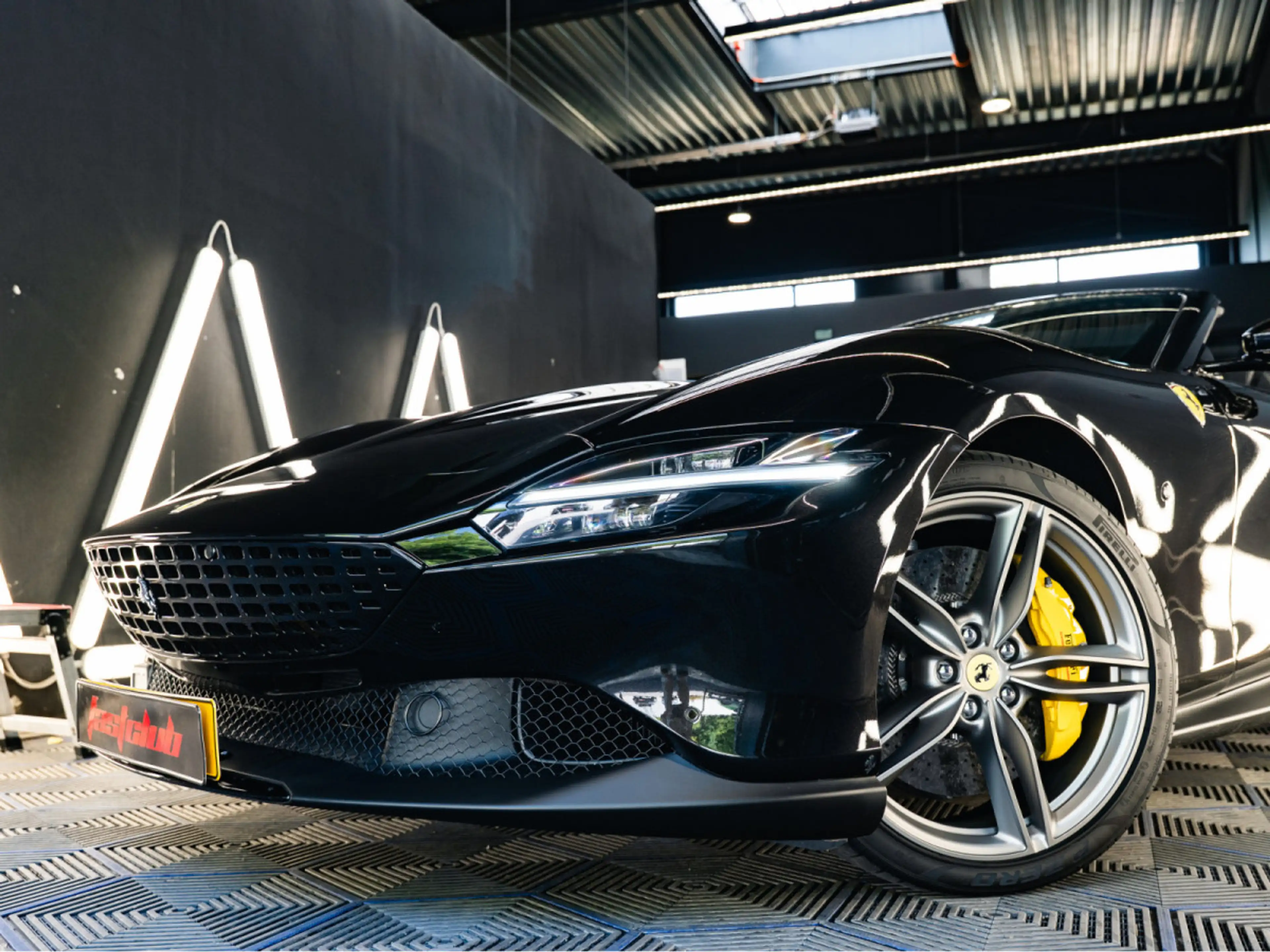 Ferrari Roma ROMA SPIDER 3.9 V8 620 CH, 2 portes, 4 places, Boî — photo 2