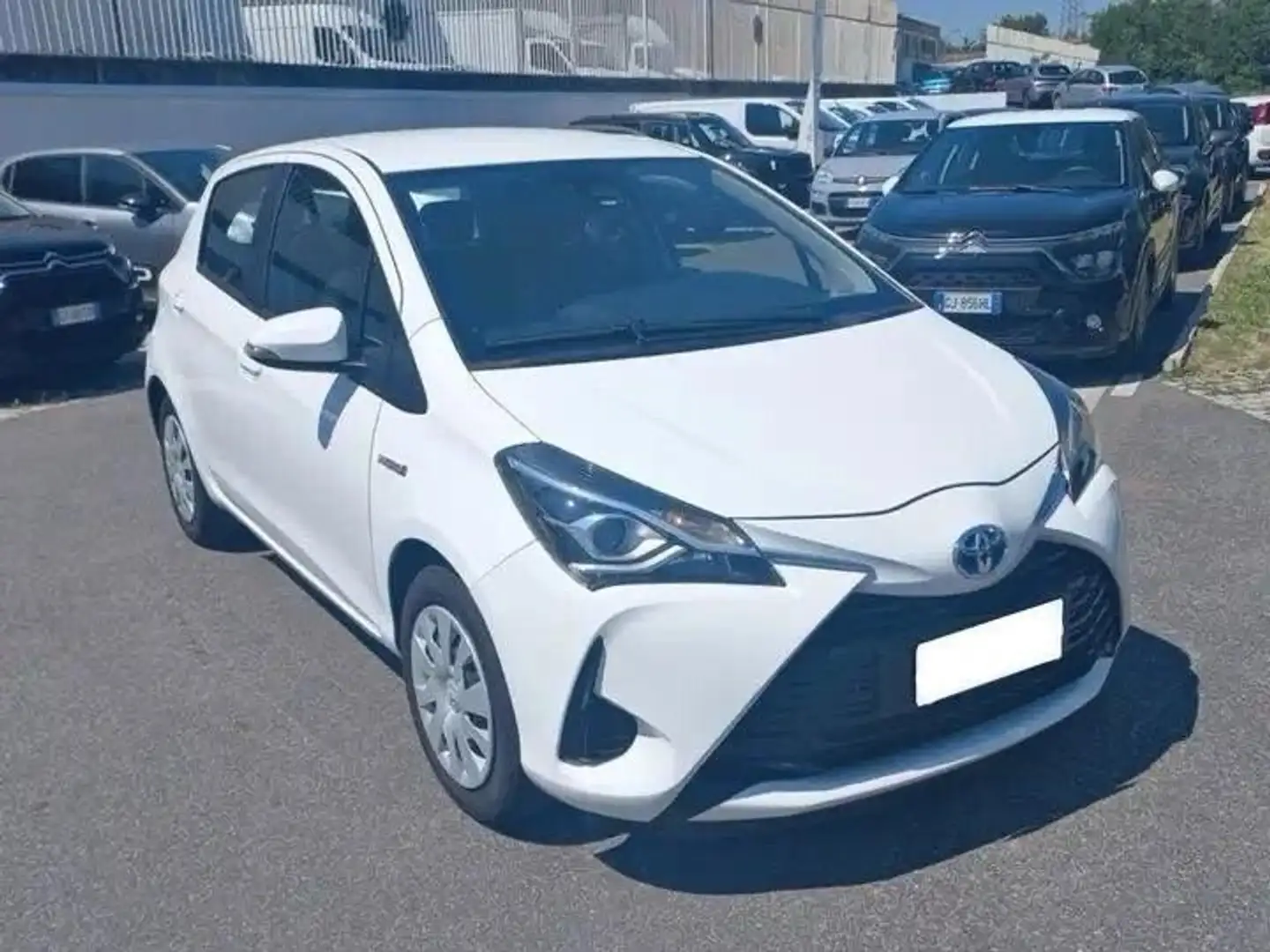 Toyota Yaris Yaris 5p 1.5h Cool Hybrid Bianco - 1