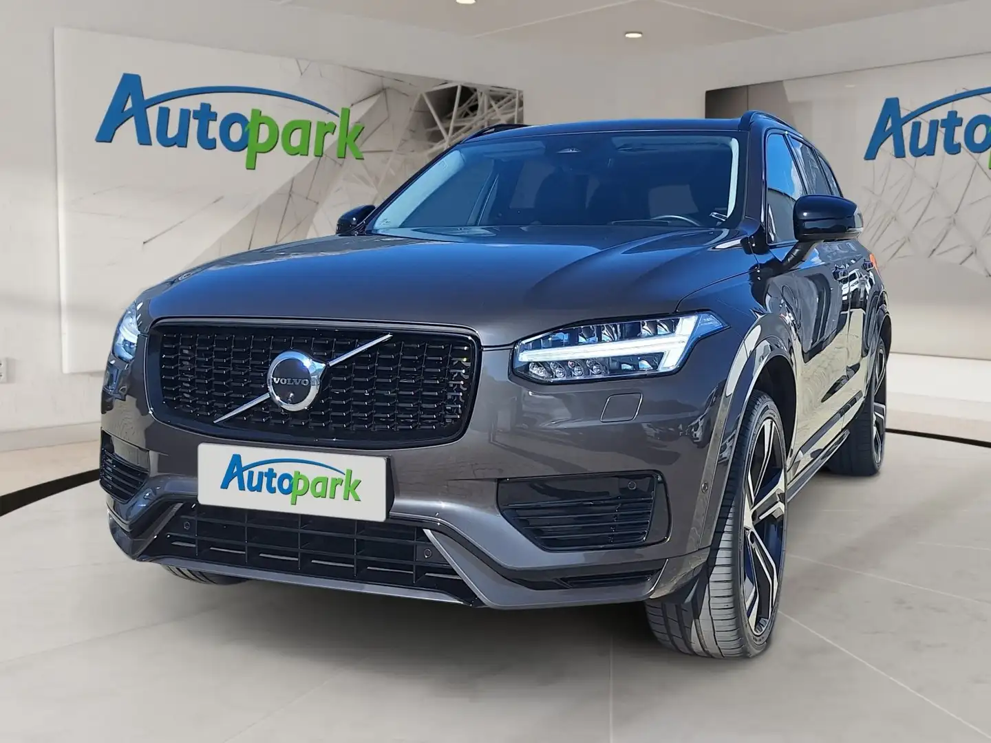 Volvo XC90 Recharge Ultimate, T8 AWD Plug-in Hybrid, Elektris Silber - 1