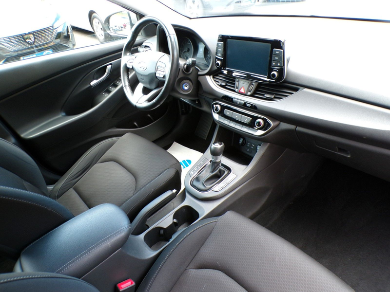 Hyundai i30 1.4 T-GDI, AUTOMATIK — photo 12