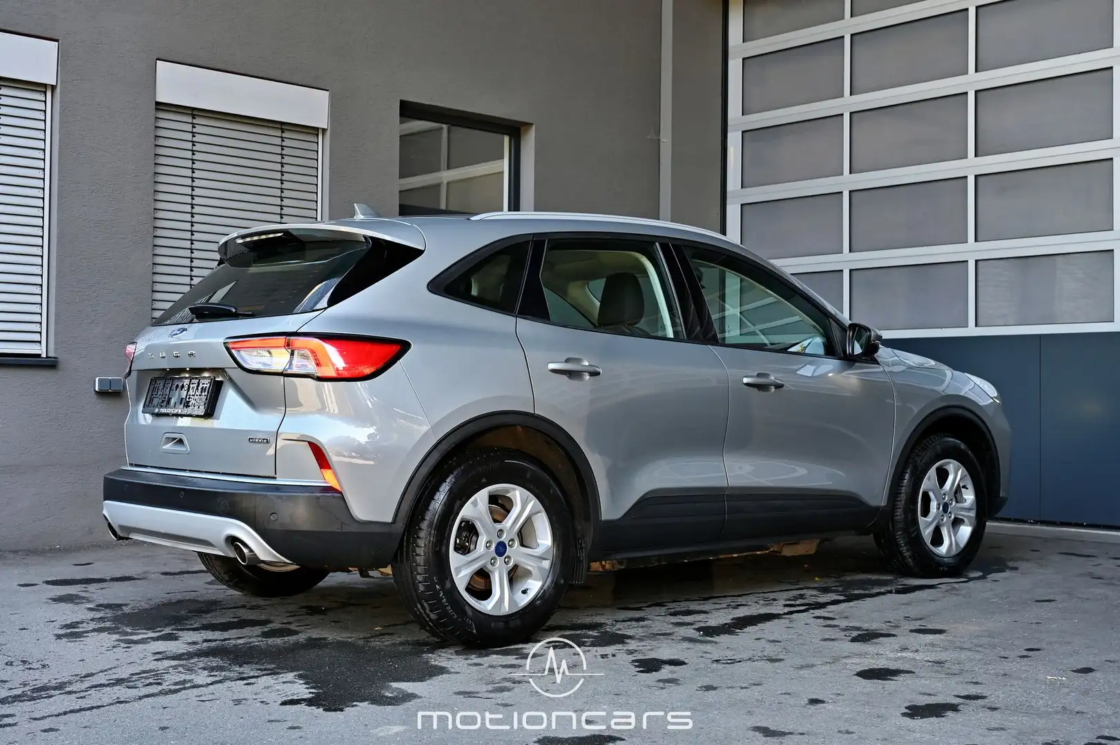 Ford Kuga 2,5 Duratec PHEV  Pickerl NEU Silber - 2