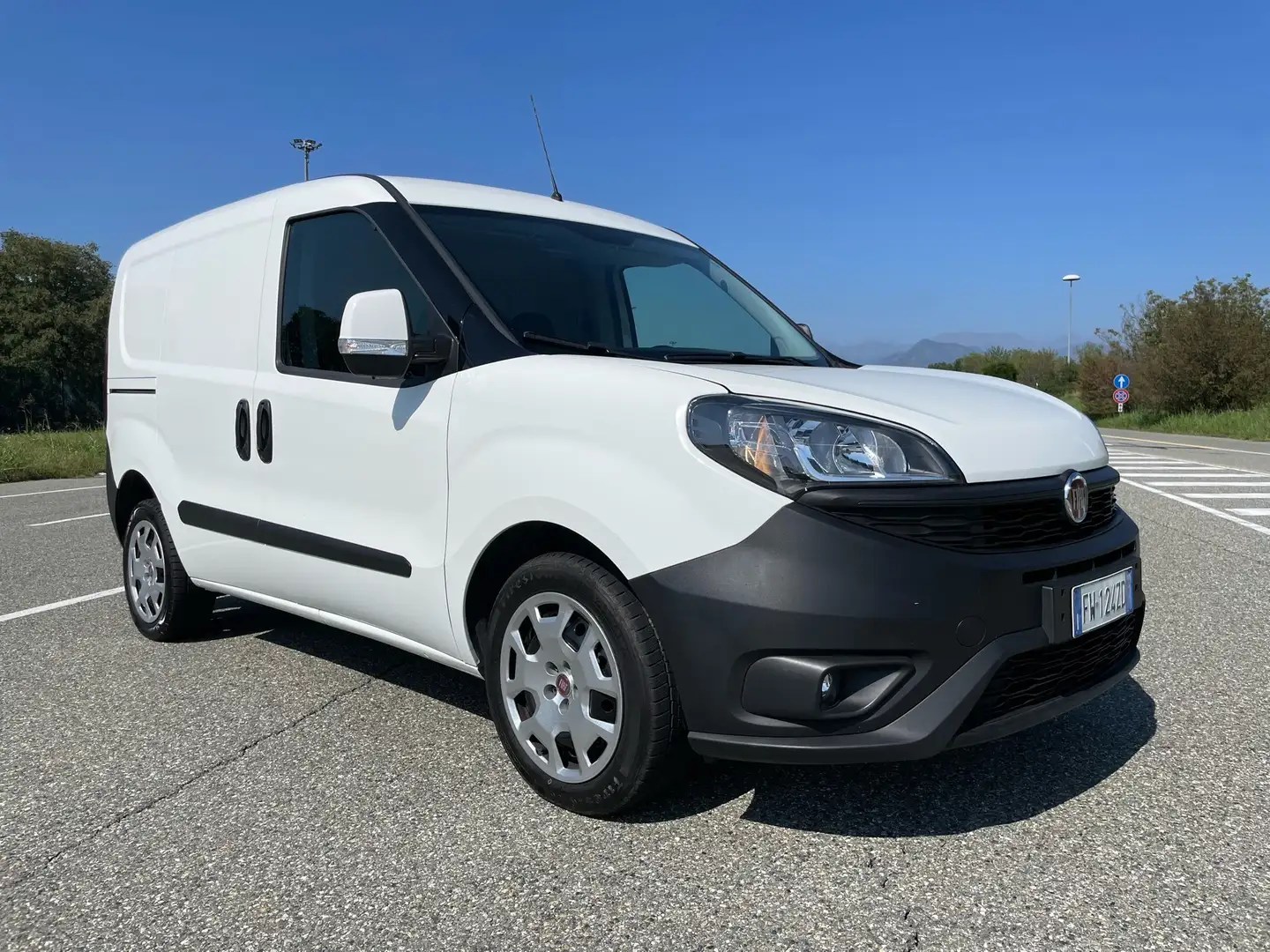 Fiat Doblo 1.6 mjt 16v Lounge 120cv my19 UniPro Iva Esposta Blanc - 1