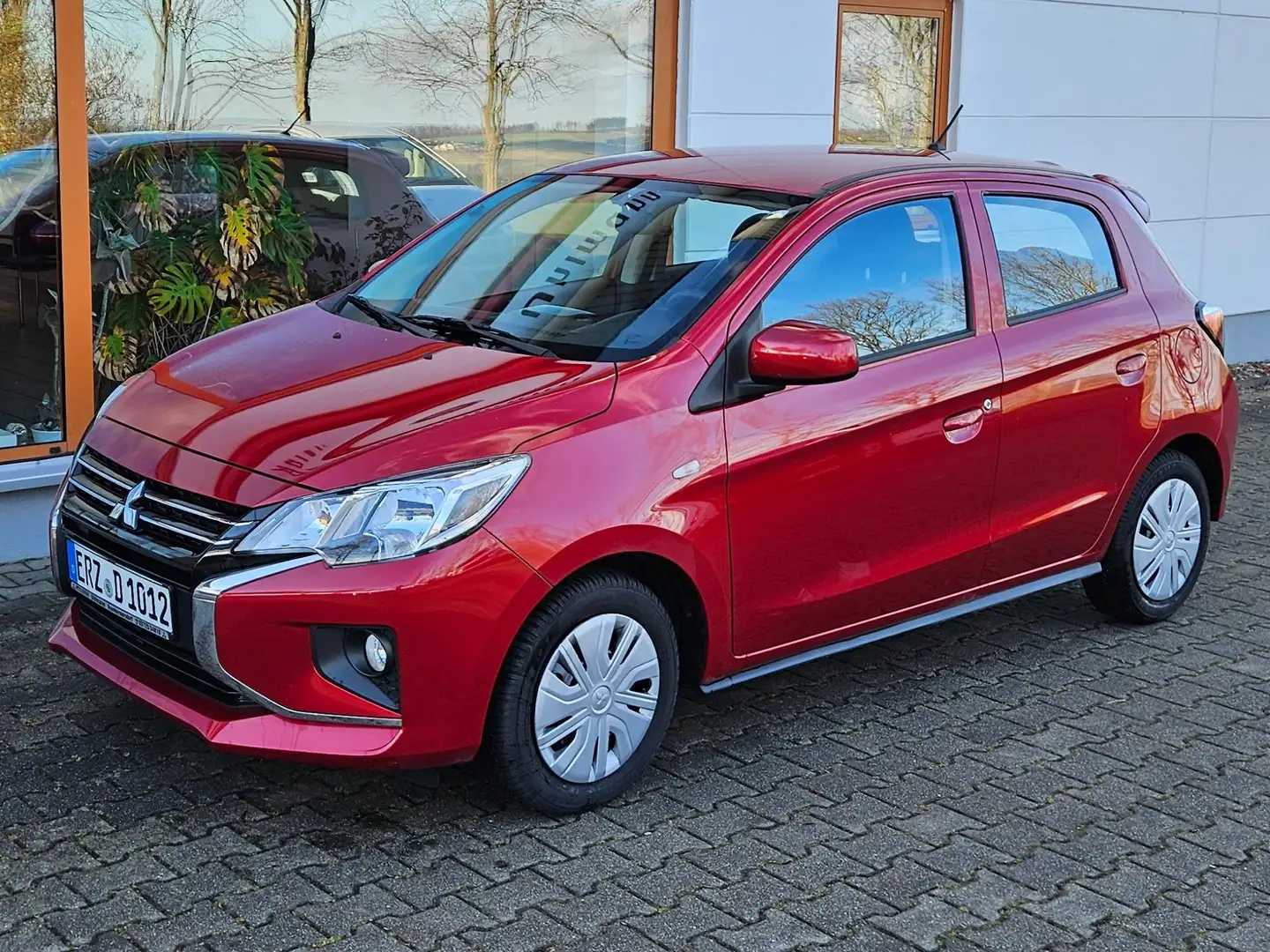 Mitsubishi Space Star Plus Rot - 1