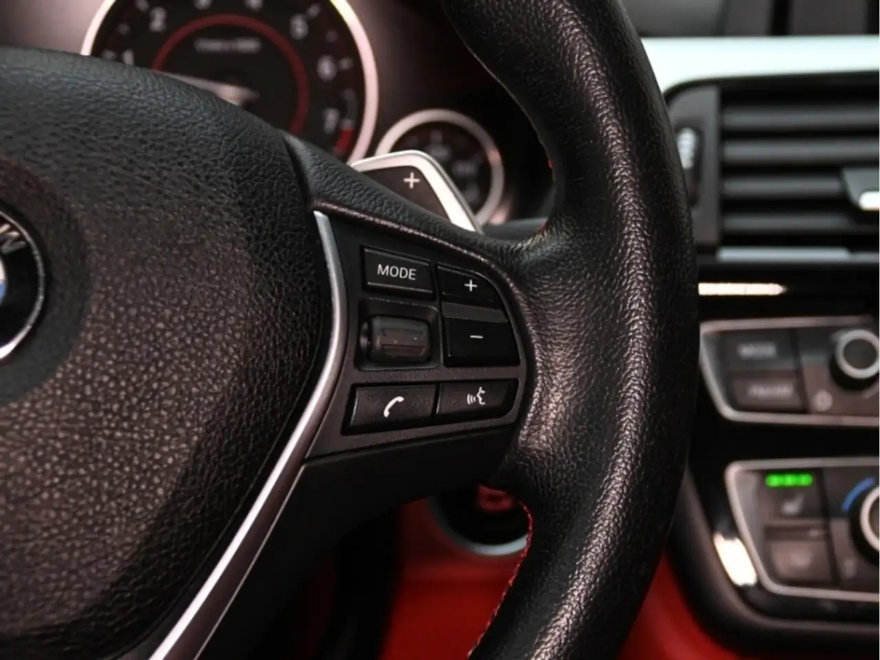 BMW 4 Series снимка BMW 4 Series