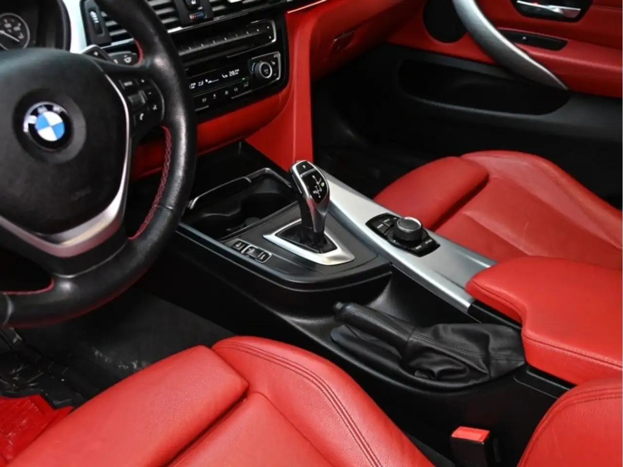 BMW 4 Series снимка BMW 4 Series
