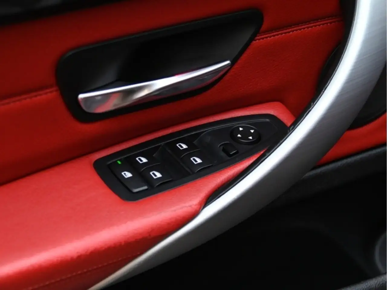 BMW 4 Series снимка BMW 4 Series