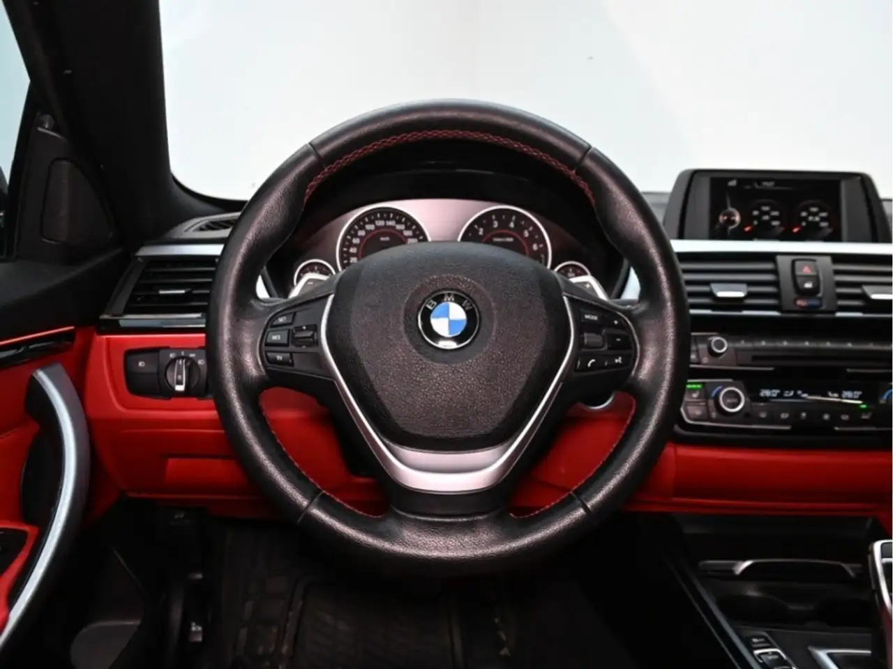 BMW 4 Series снимка BMW 4 Series