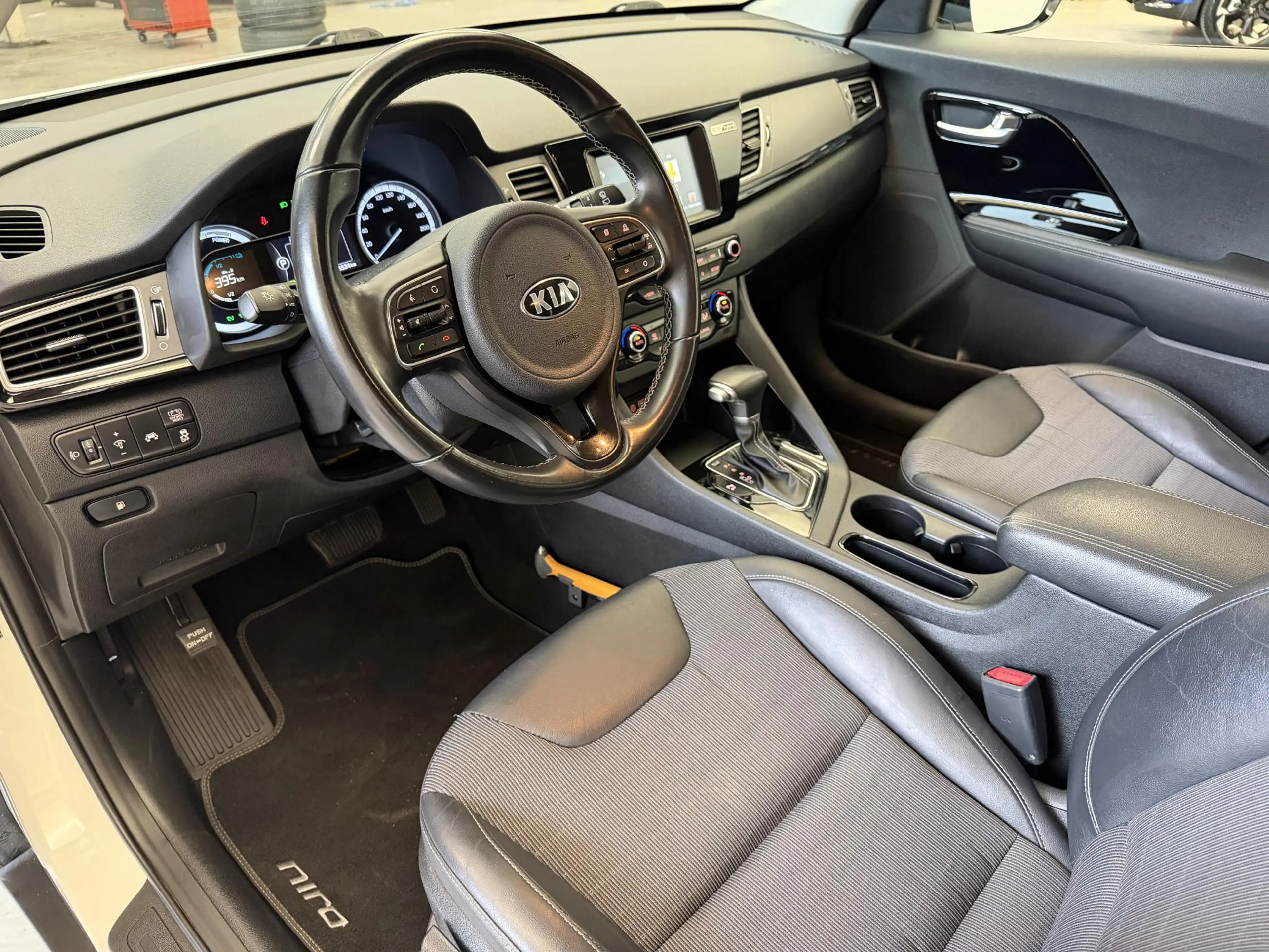 Kia Niro 1.6 GDi Hybrid DynamicLine | Trekhaak | Navi | APP — photo 12