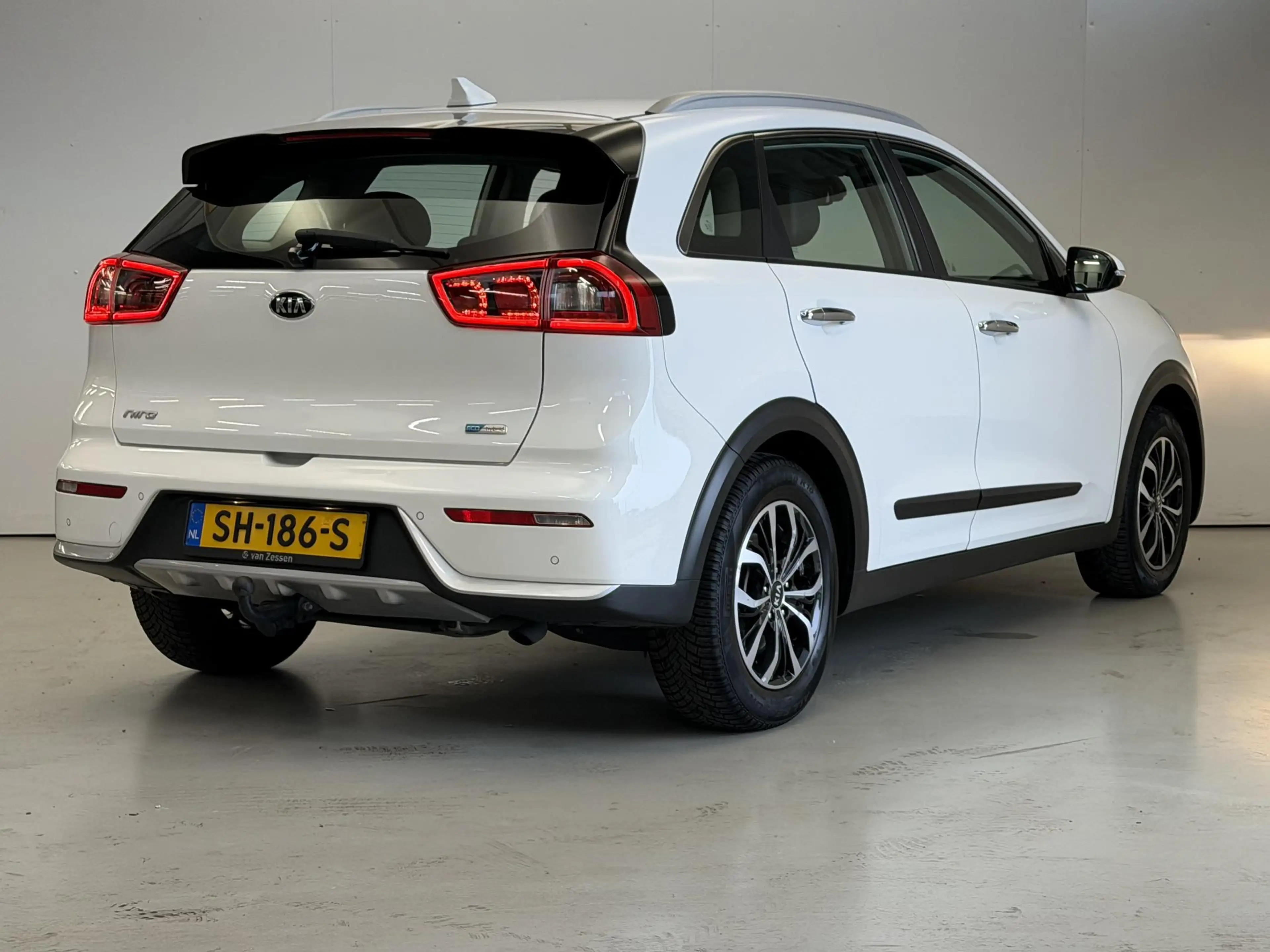 Kia Niro 1.6 GDi Hybrid DynamicLine | Trekhaak | Navi | APP — photo 6