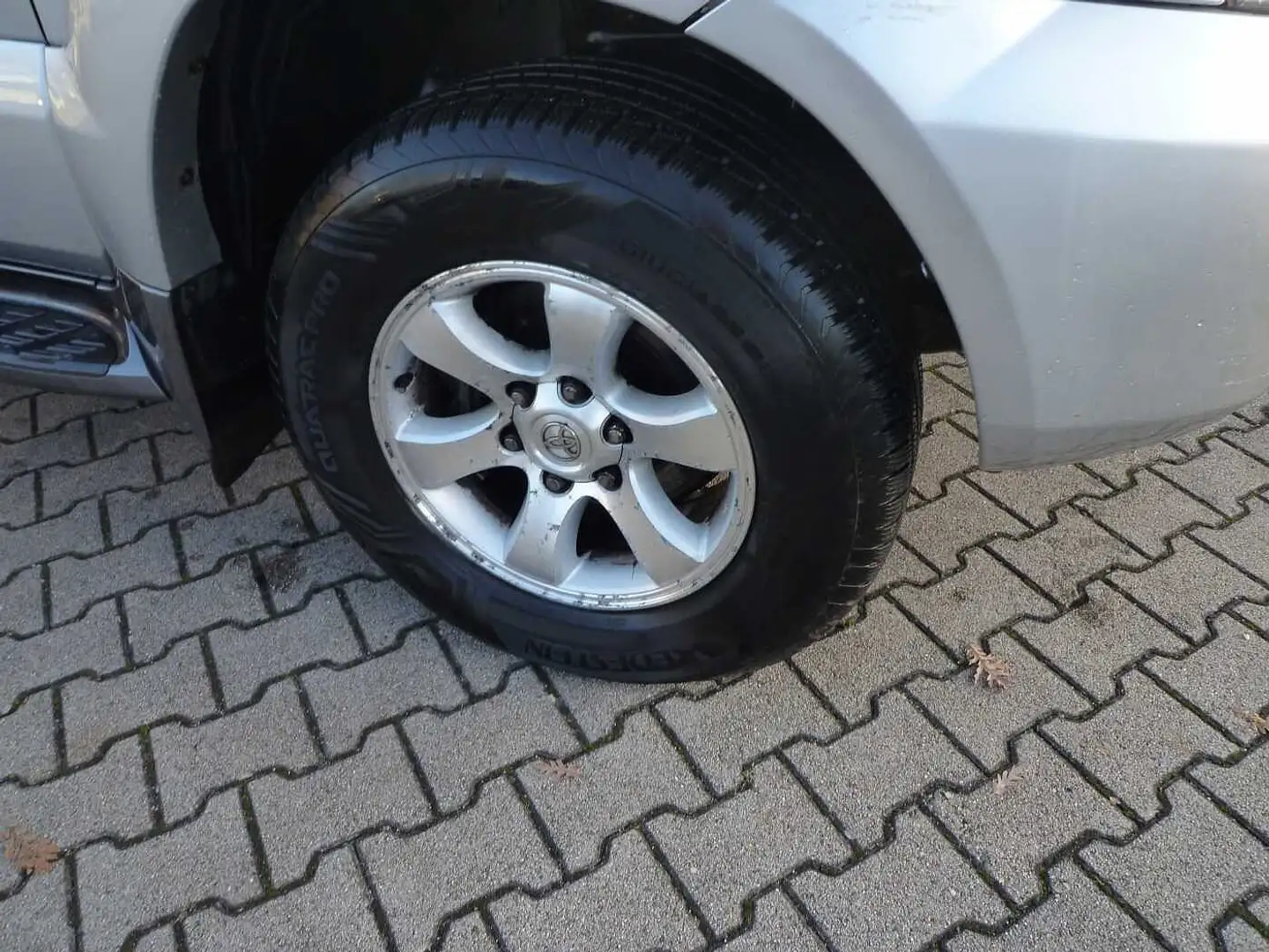 Toyota Land Cruiser Diesel 5-Türer D-4D Automatik Sol Argintiu - 2