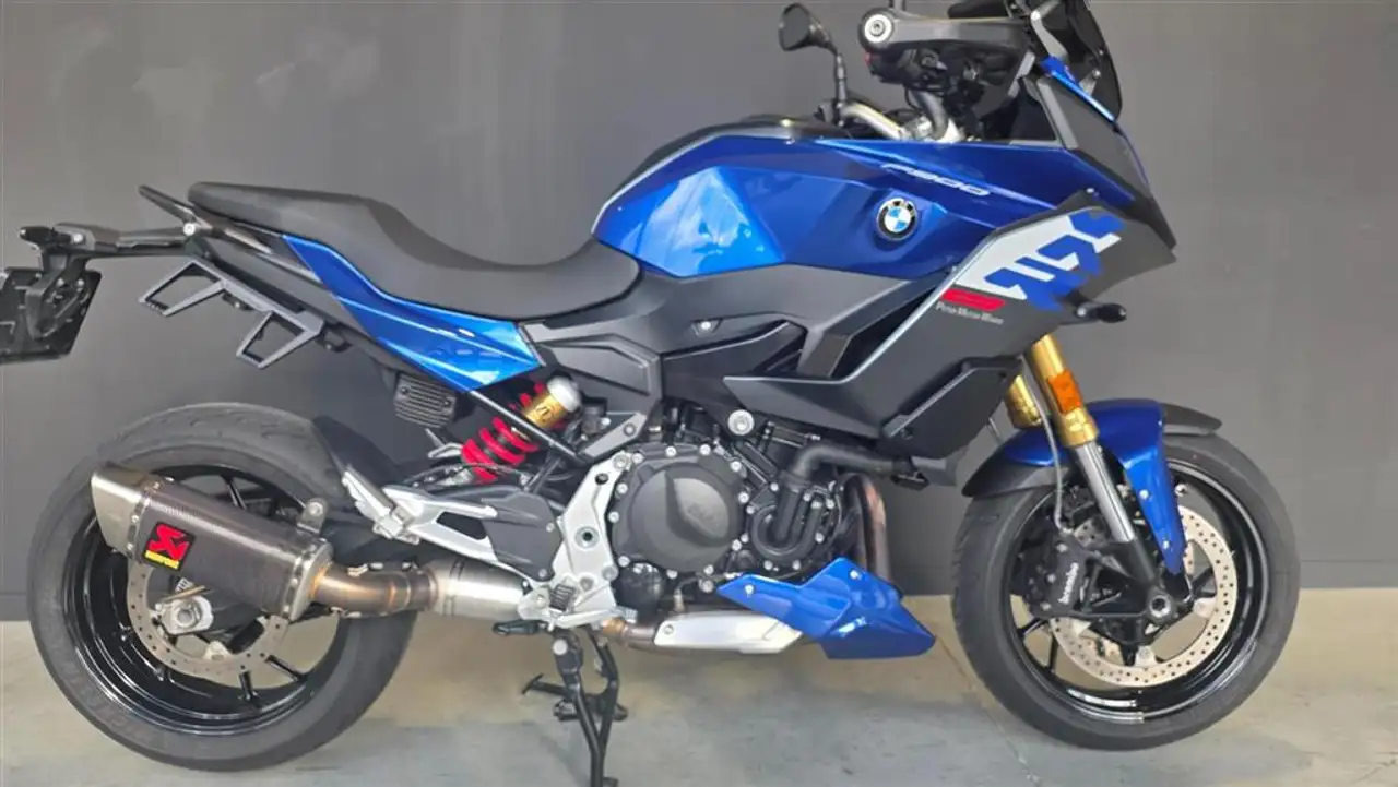BMW F 900 XR