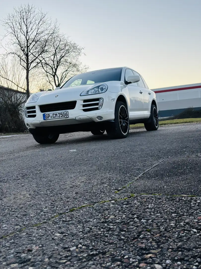Porsche Cayenne - 2