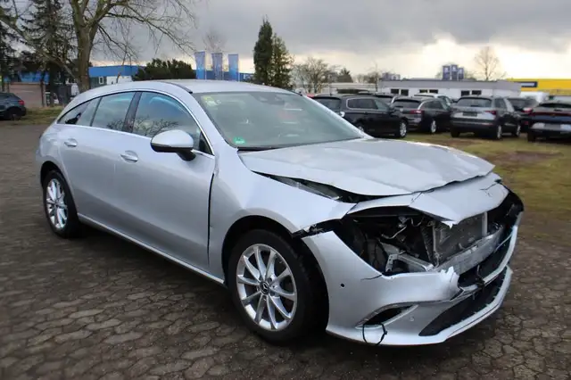 Mercedes-Benz CLA 220 4Matic  8G-DCT