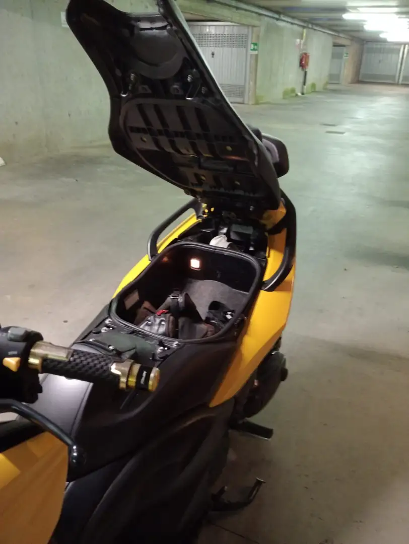 Yamaha TMAX 500 Giallo - 1