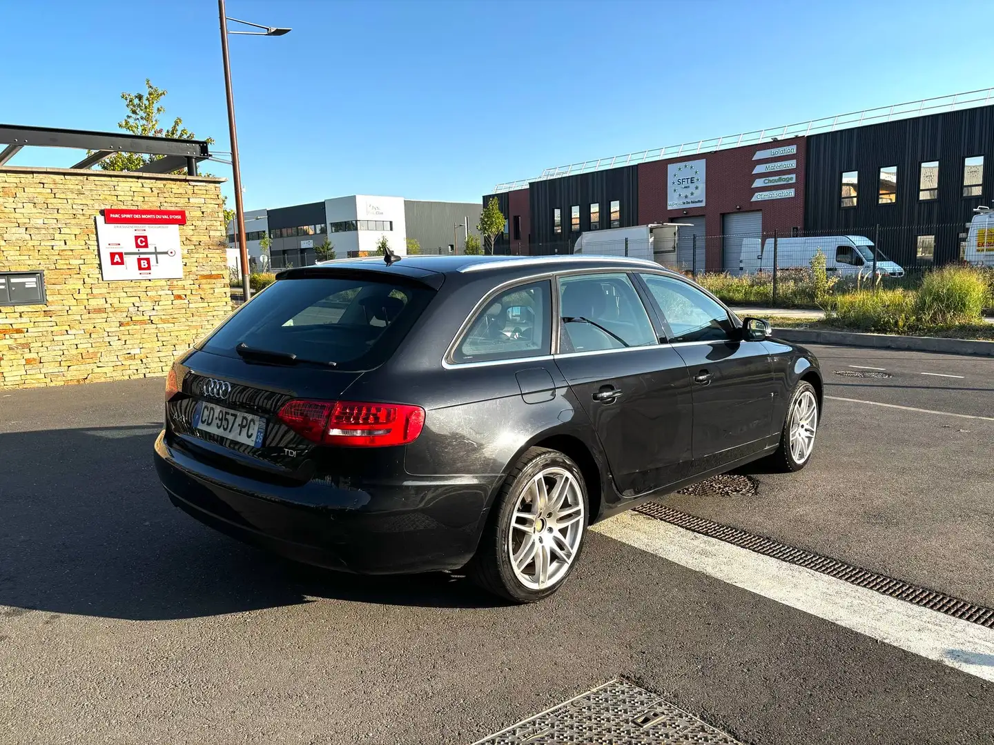 Audi A4 Avant 2.0 TDI 143 DPF Ambition Luxe Multitronic A - 2