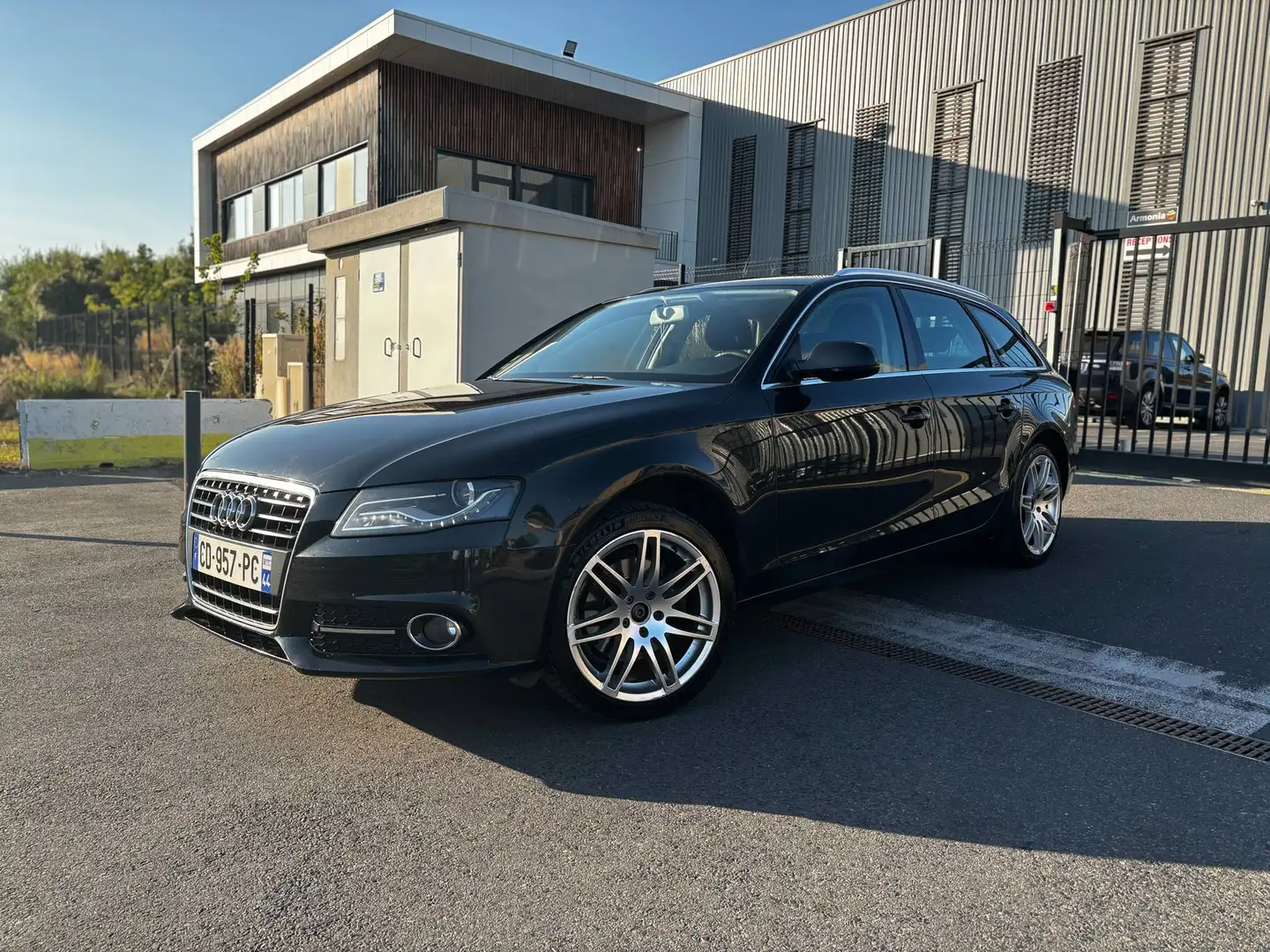 Audi A4 Avant 2.0 TDI 143 DPF Ambition Luxe Multitronic A - 1