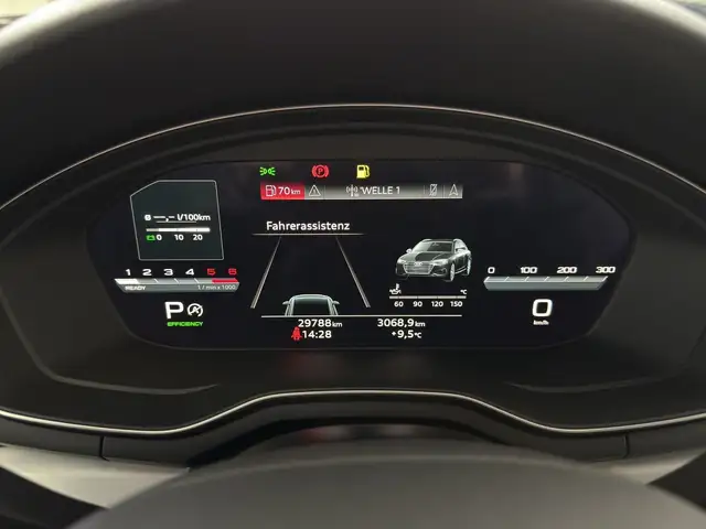Audi A4 view 9