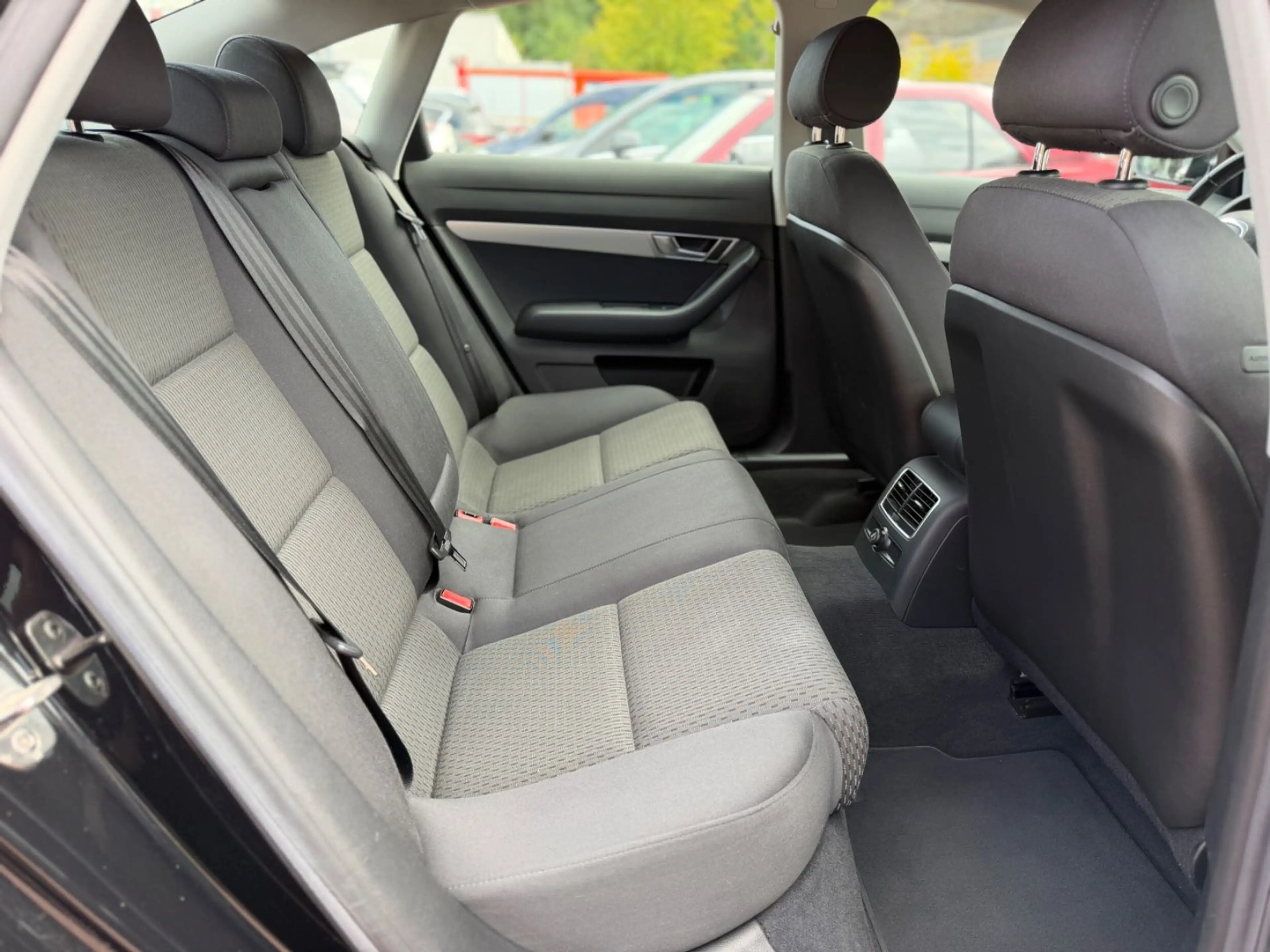 Audi A6 Lim. 1.HAND/XENON/PDC/AHK/ABT 170PS — photo 14