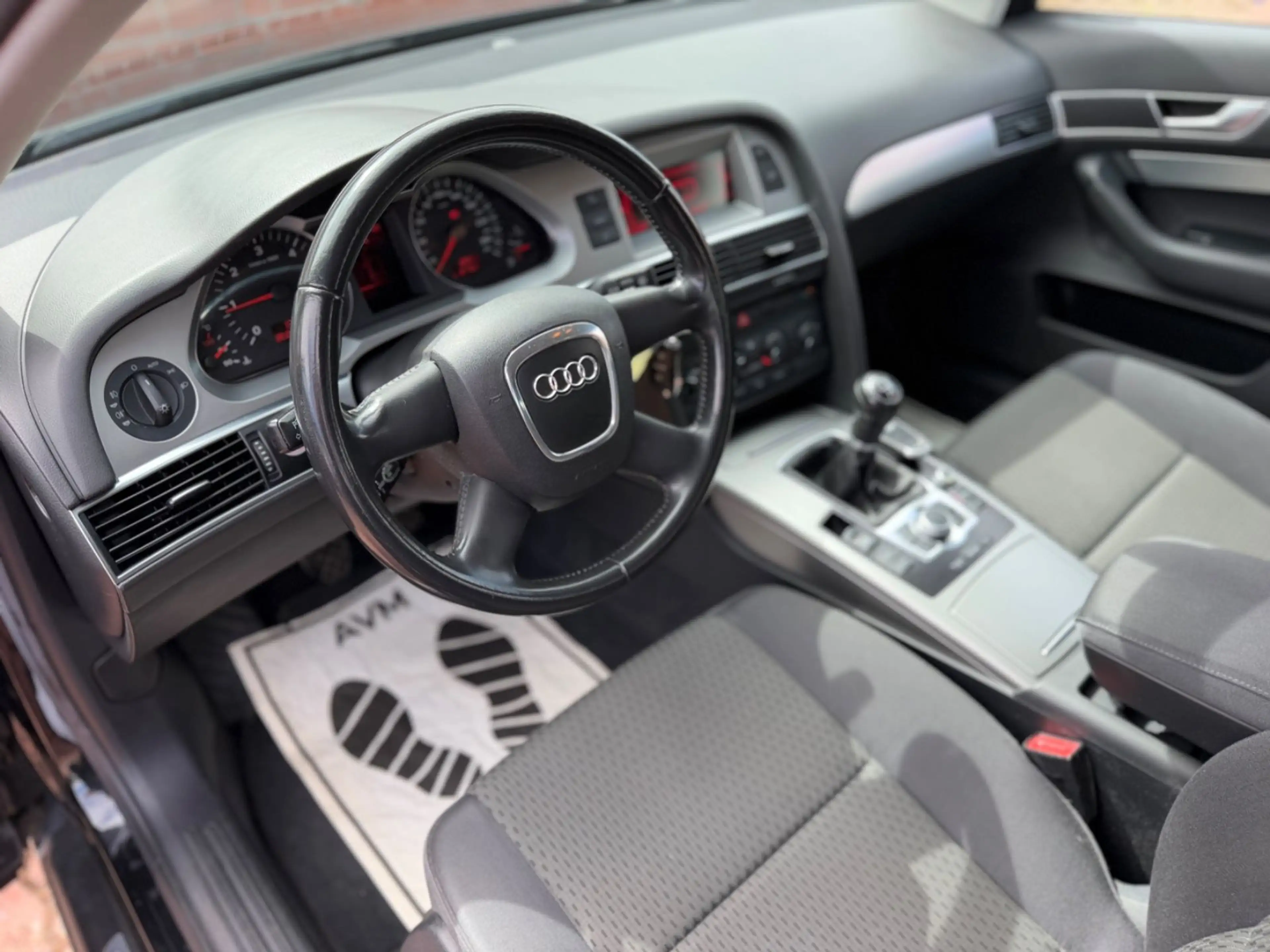 Audi A6 Lim. 1.HAND/XENON/PDC/AHK/ABT 170PS — photo 9