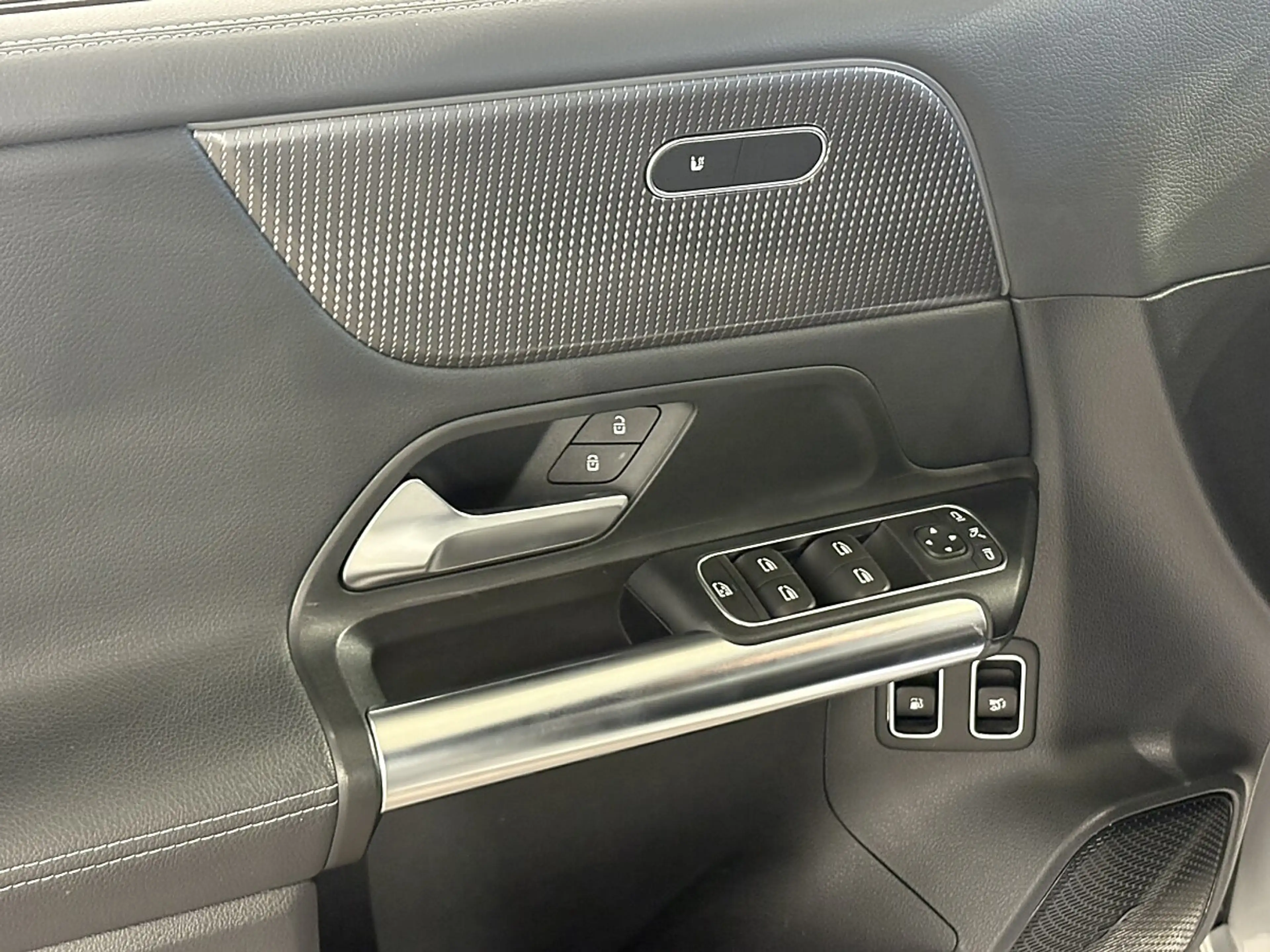 Mercedes-Benz B 250 e PHEV Aut. — photo 14