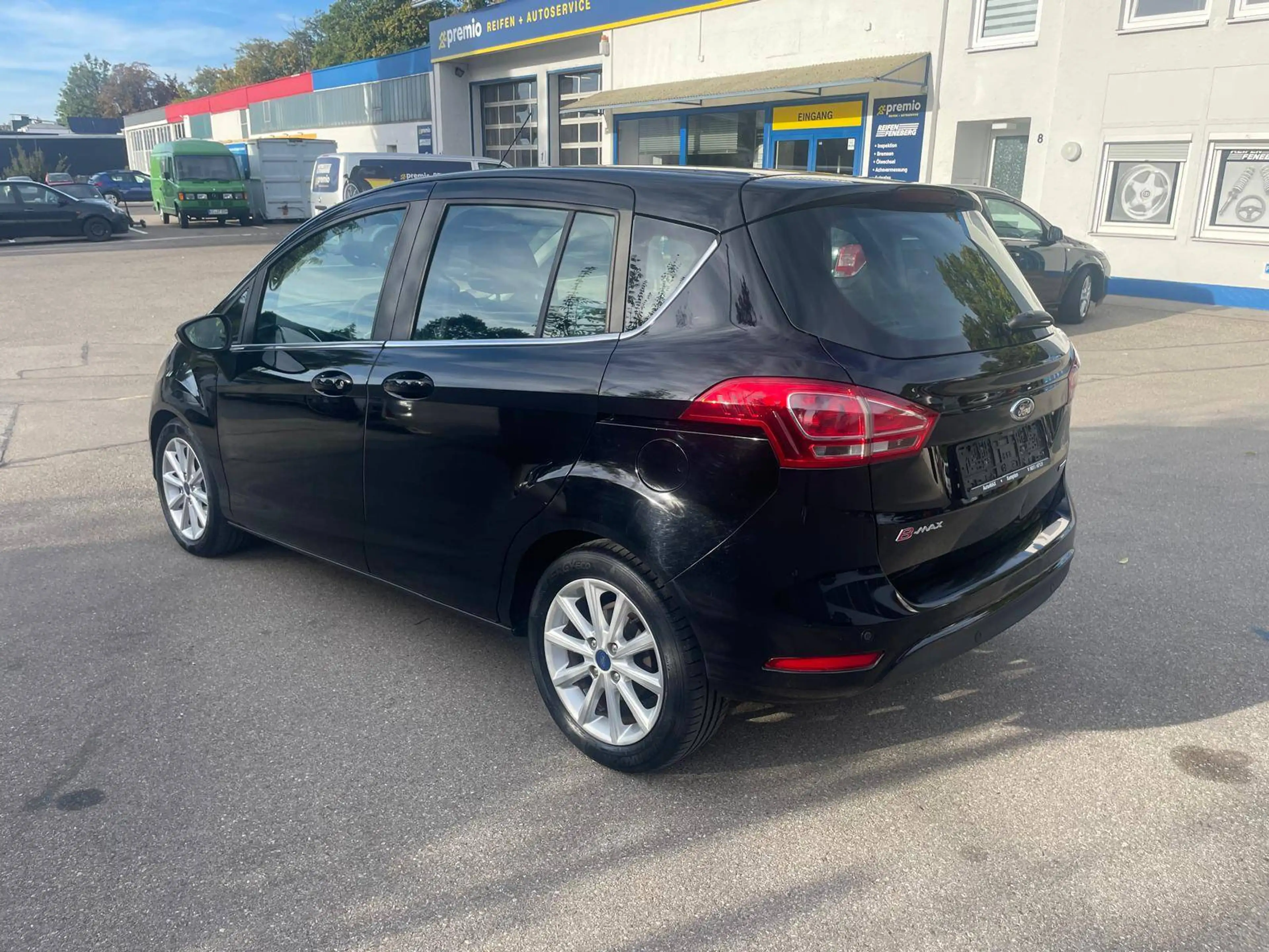 Ford B-Max B-MAX 1.0 EcoBoost Titanium*Klima*Navi*HU/AU Neu* — photo 4