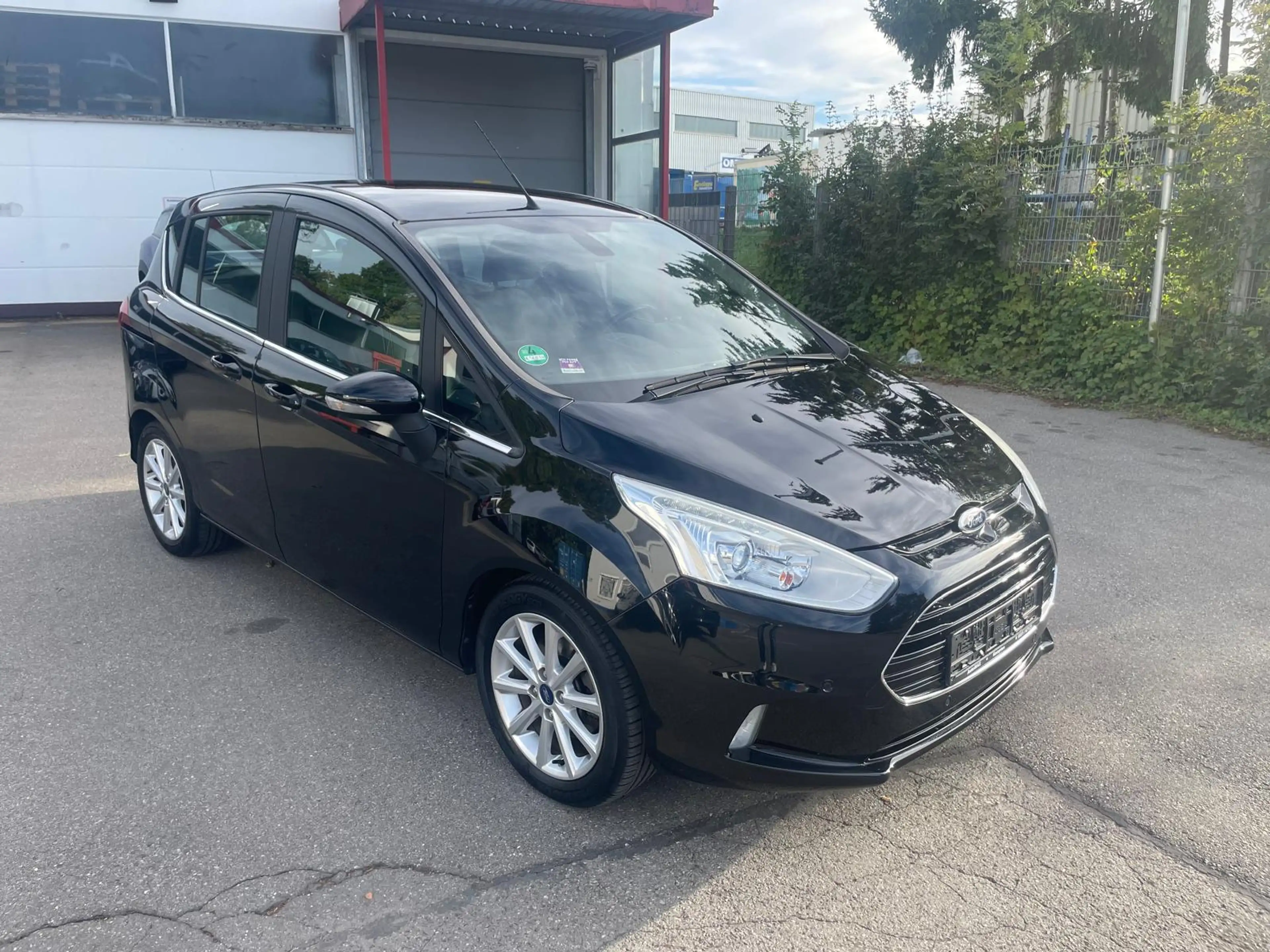Ford B-Max B-MAX 1.0 EcoBoost Titanium*Klima*Navi*HU/AU Neu* — photo 2