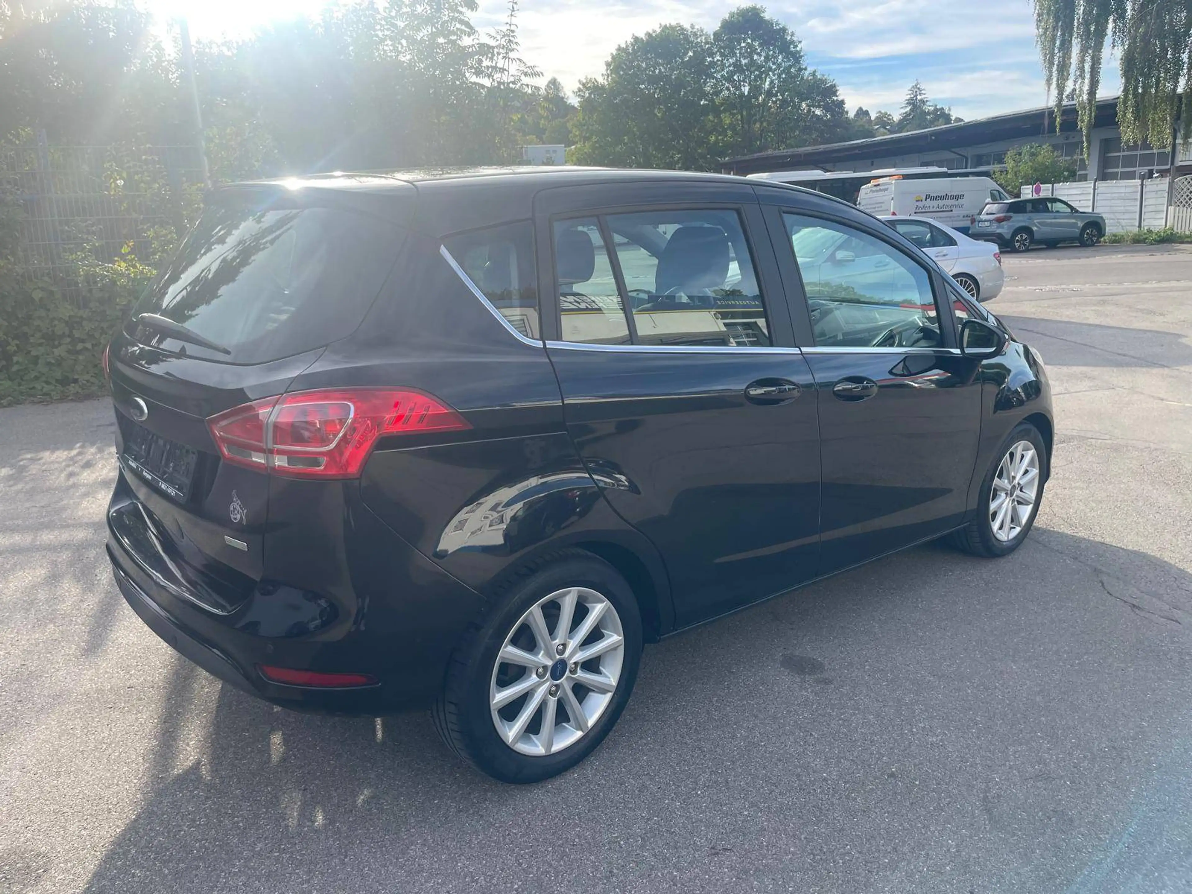 Ford B-Max B-MAX 1.0 EcoBoost Titanium*Klima*Navi*HU/AU Neu* — photo 5