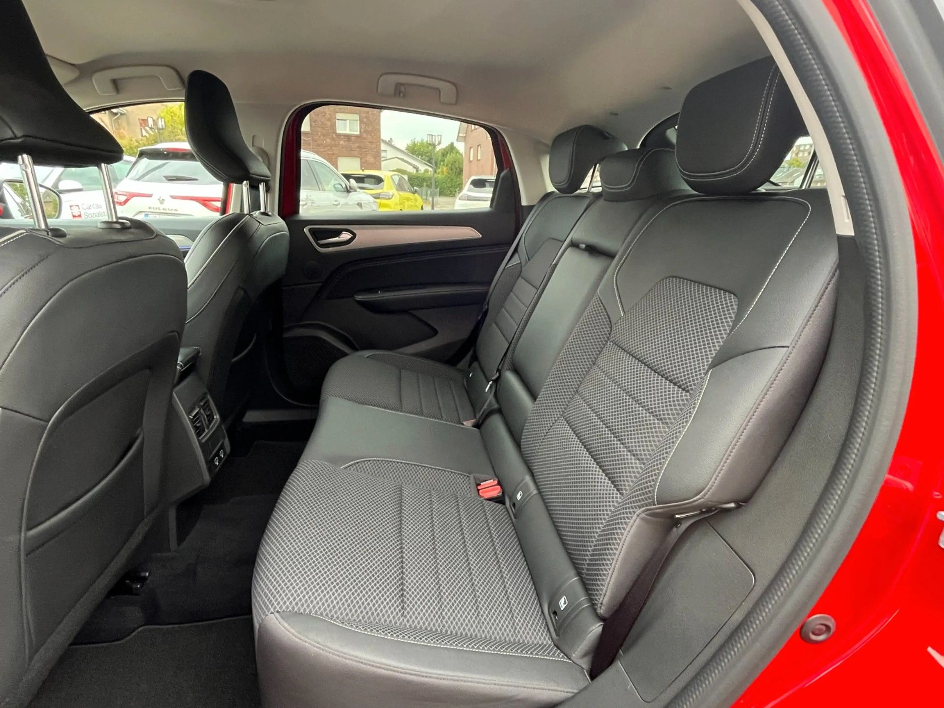 Renault Arkana Intens EDC (8 RÄDER, SHZ, BOSE, KLIMA) — photo 7