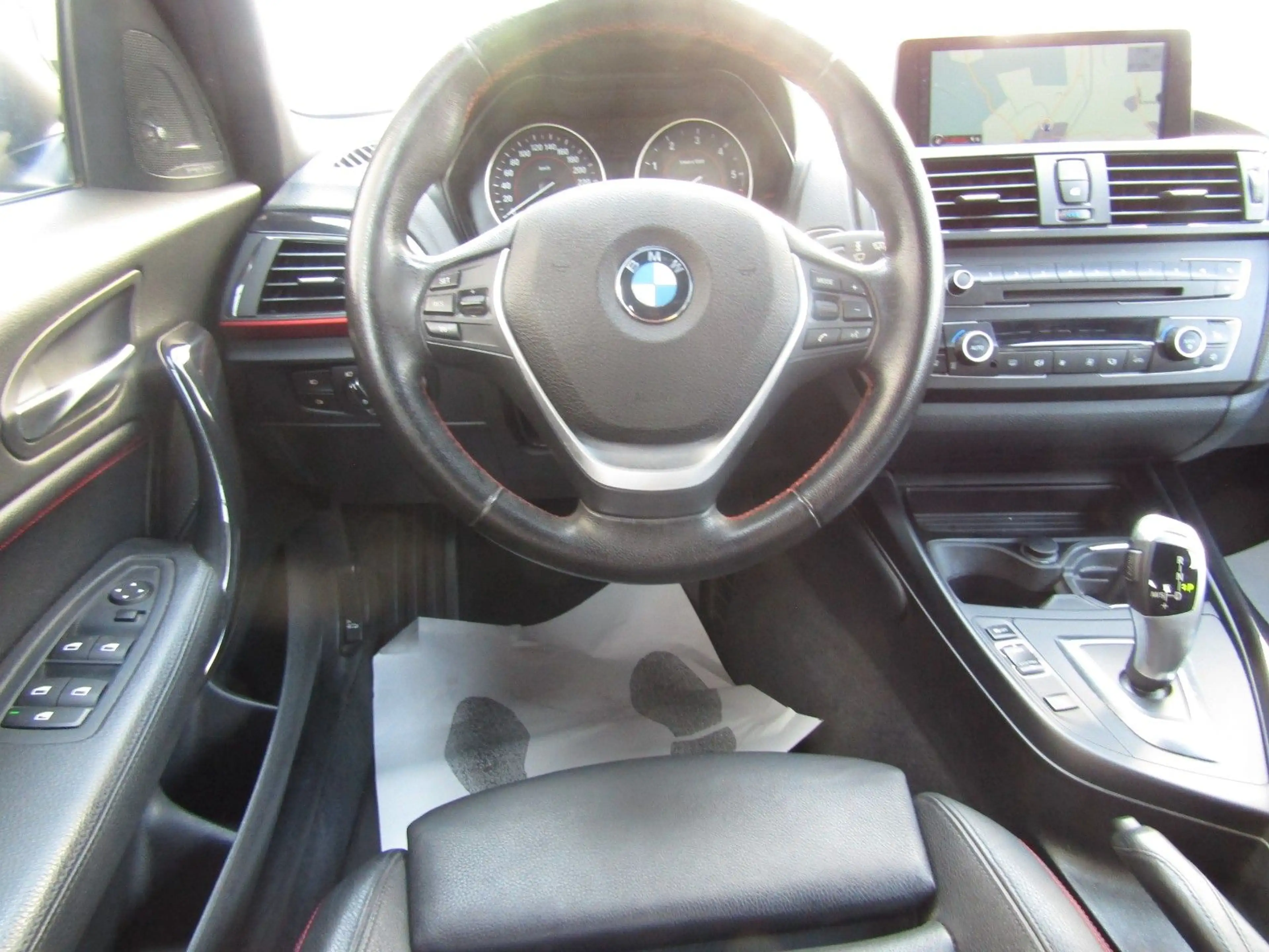 BMW 125 BMW  125 d   Sport Line  Leder  EGSD  Navi Prof. — photo 11